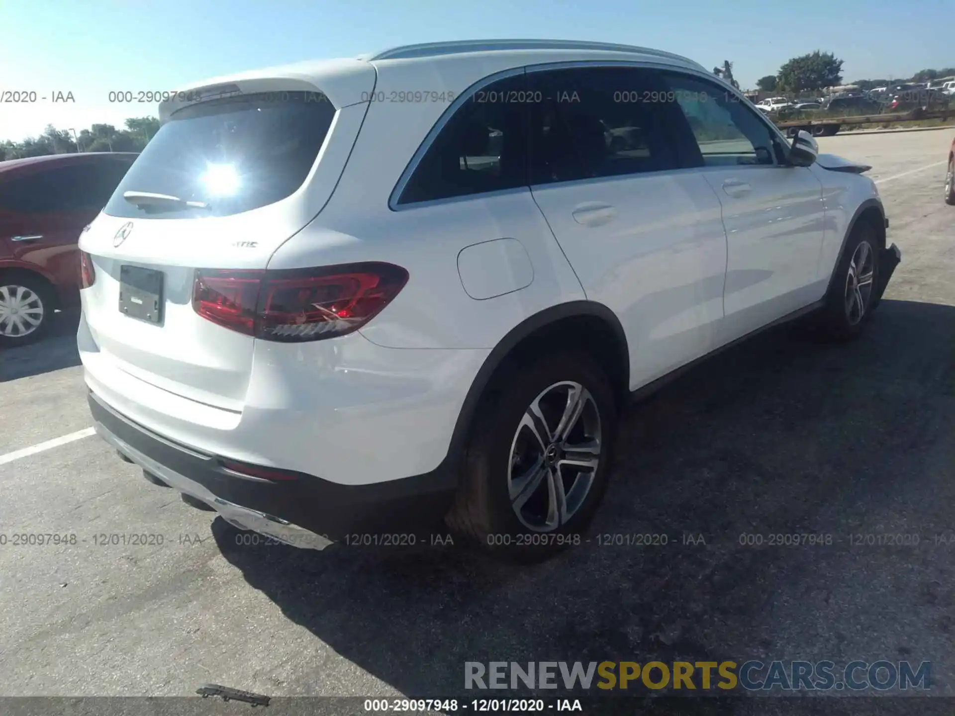 4 Photograph of a damaged car WDC0G8EB0LF708670 MERCEDES-BENZ GLC 2020