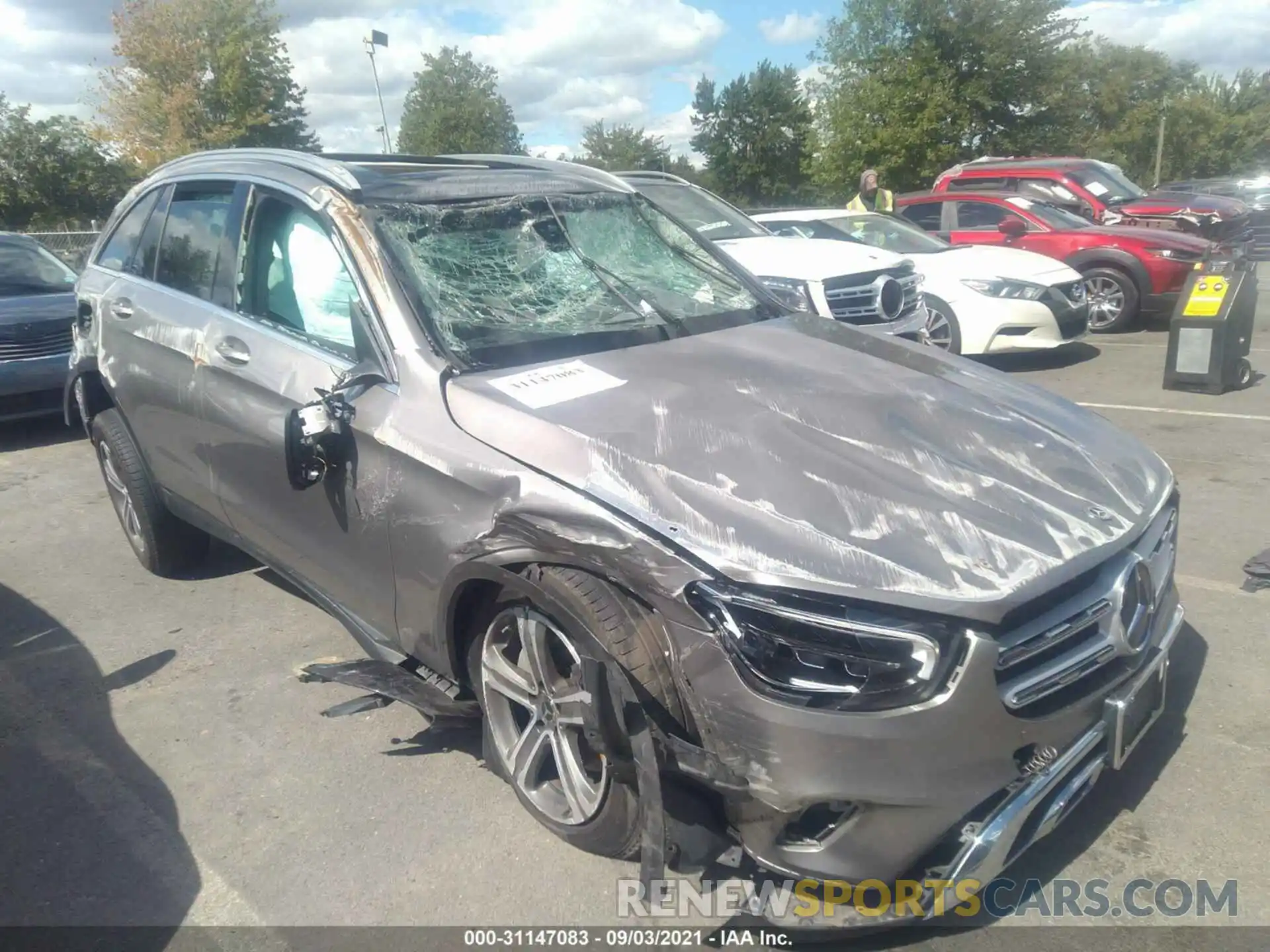 1 Photograph of a damaged car WDC0G8EB0LF721998 MERCEDES-BENZ GLC 2020