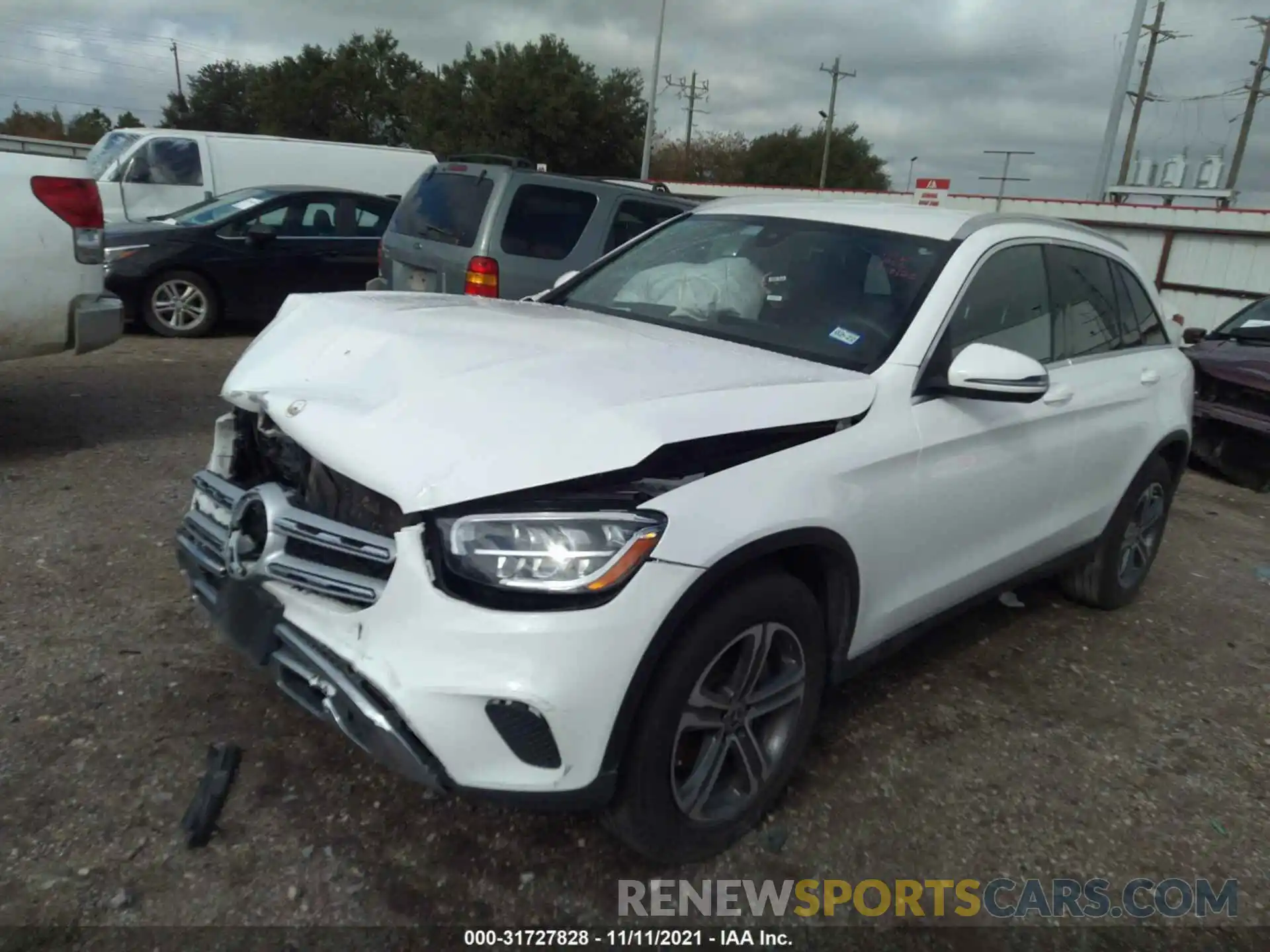 2 Photograph of a damaged car WDC0G8EB0LF740423 MERCEDES-BENZ GLC 2020