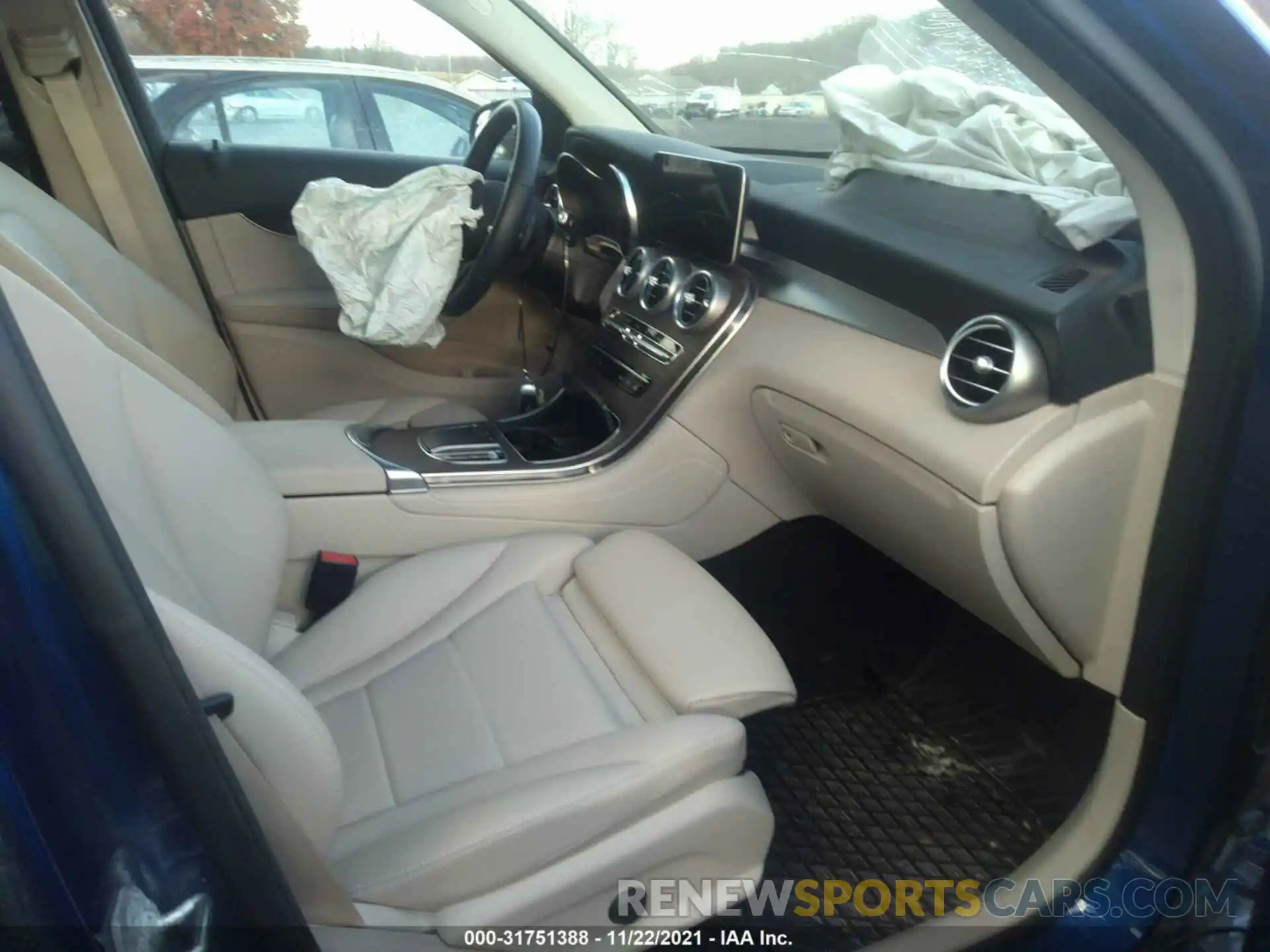 5 Photograph of a damaged car WDC0G8EB0LF748568 MERCEDES-BENZ GLC 2020