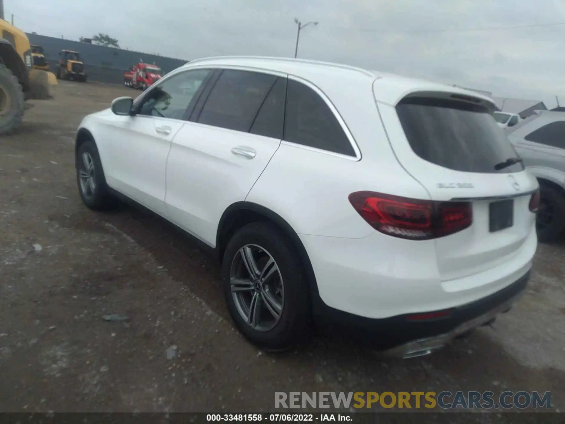 3 Photograph of a damaged car WDC0G8EB1LF693984 MERCEDES-BENZ GLC 2020