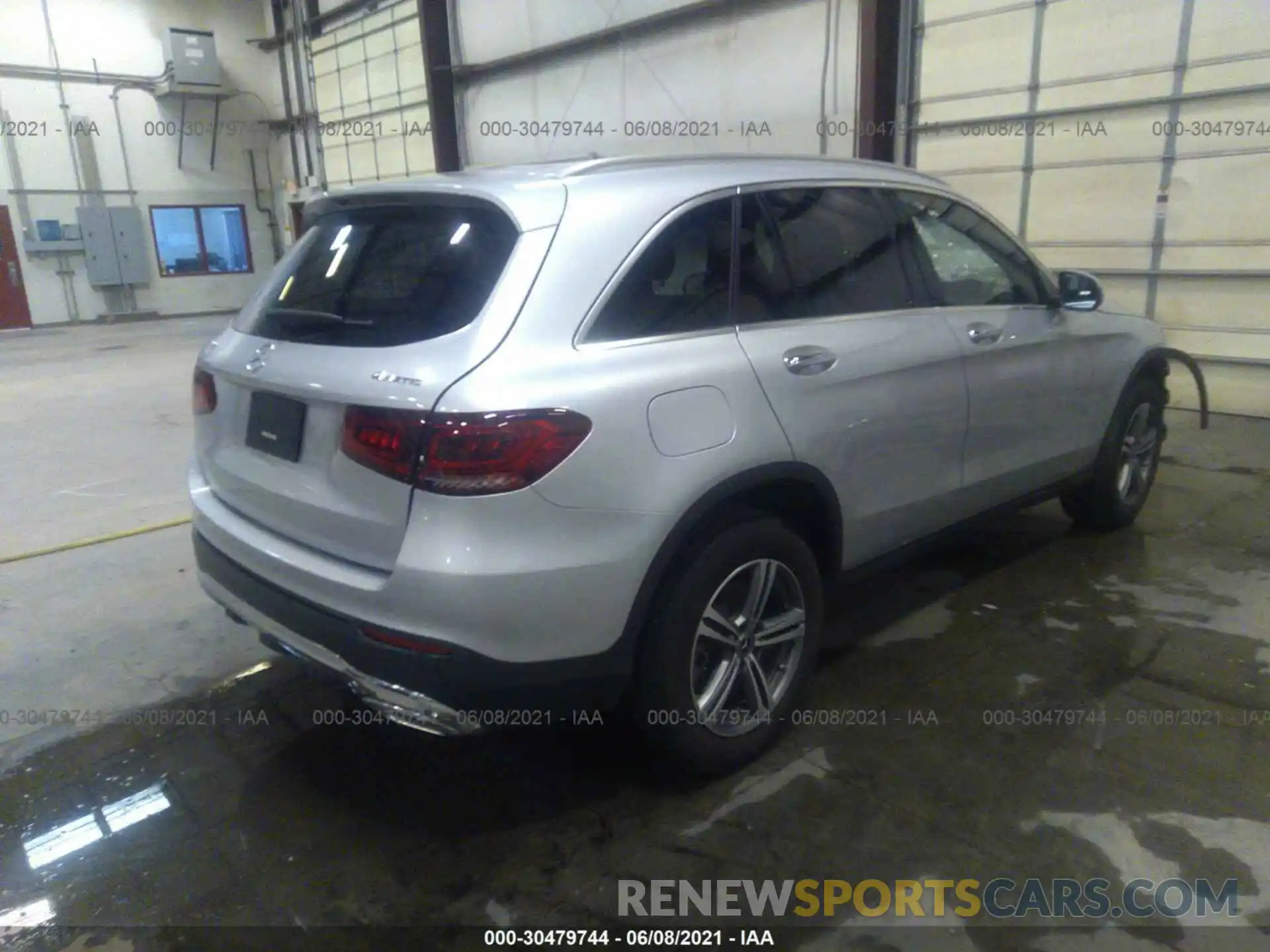 4 Photograph of a damaged car WDC0G8EB1LF705759 MERCEDES-BENZ GLC 2020