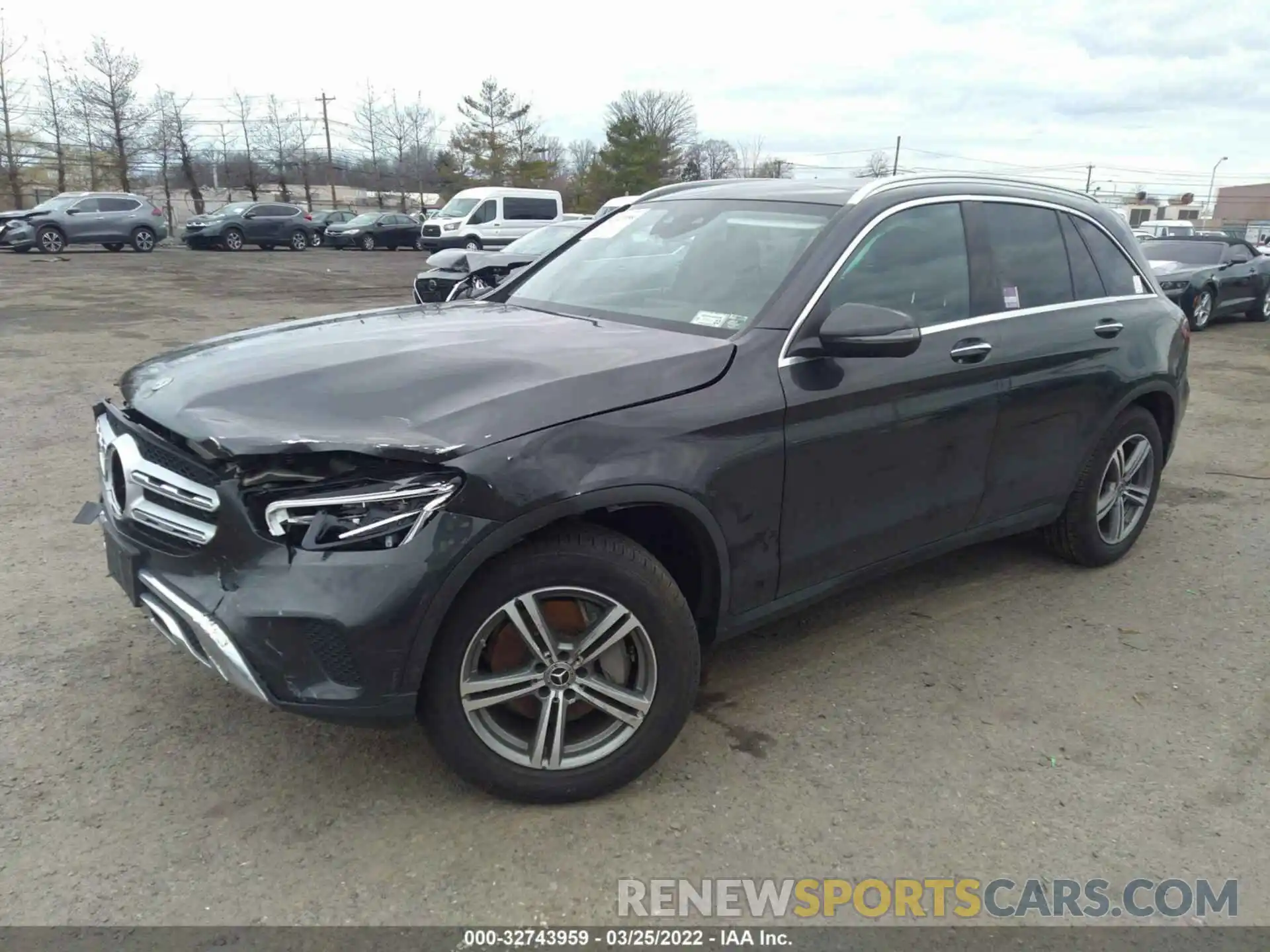 2 Фотография поврежденного автомобиля WDC0G8EB1LF710086 MERCEDES-BENZ GLC 2020