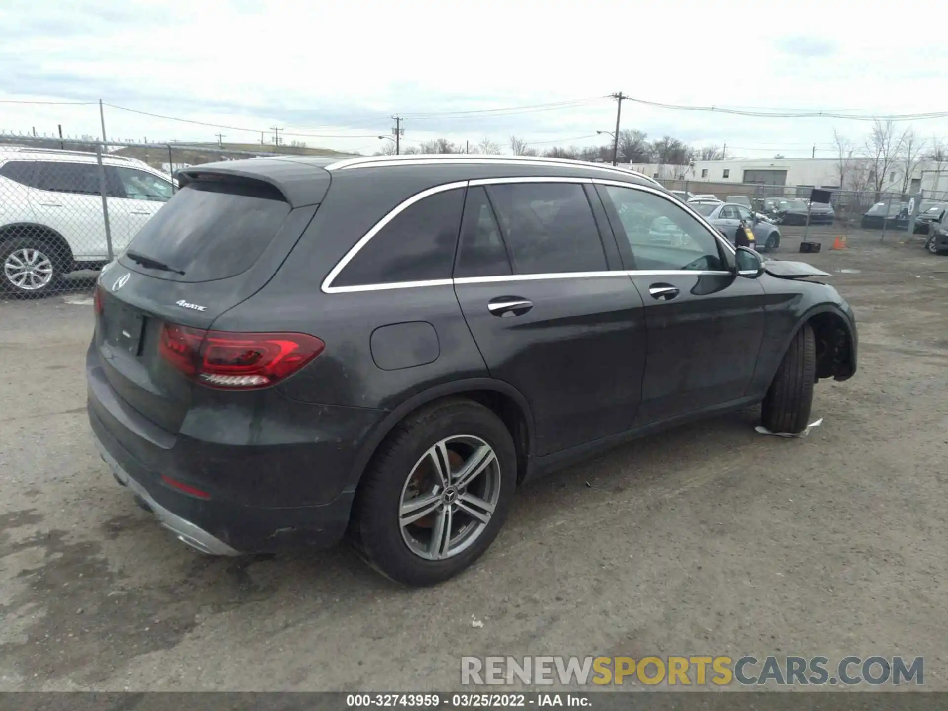 4 Photograph of a damaged car WDC0G8EB1LF710086 MERCEDES-BENZ GLC 2020