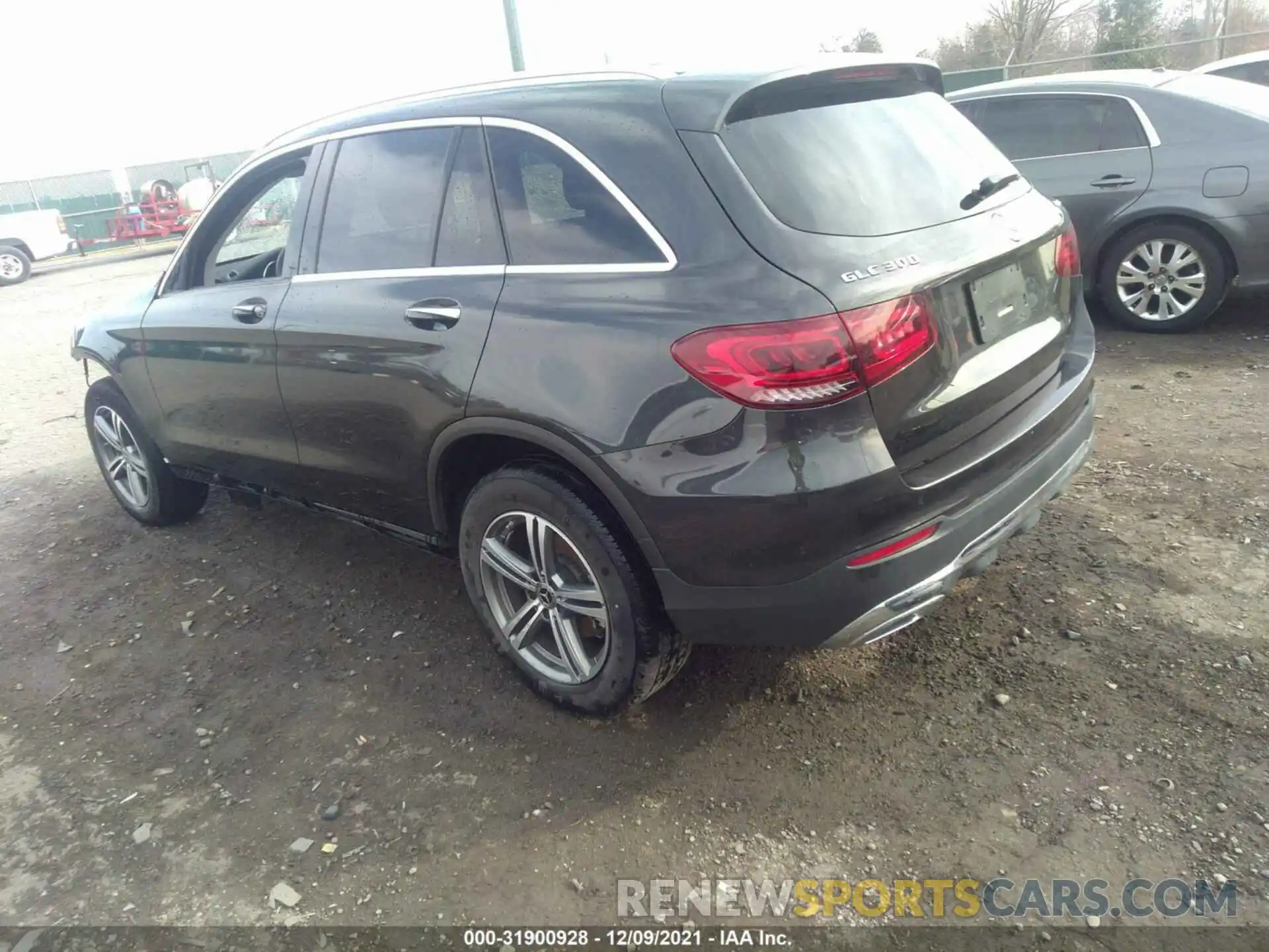 3 Фотография поврежденного автомобиля WDC0G8EB1LF740656 MERCEDES-BENZ GLC 2020