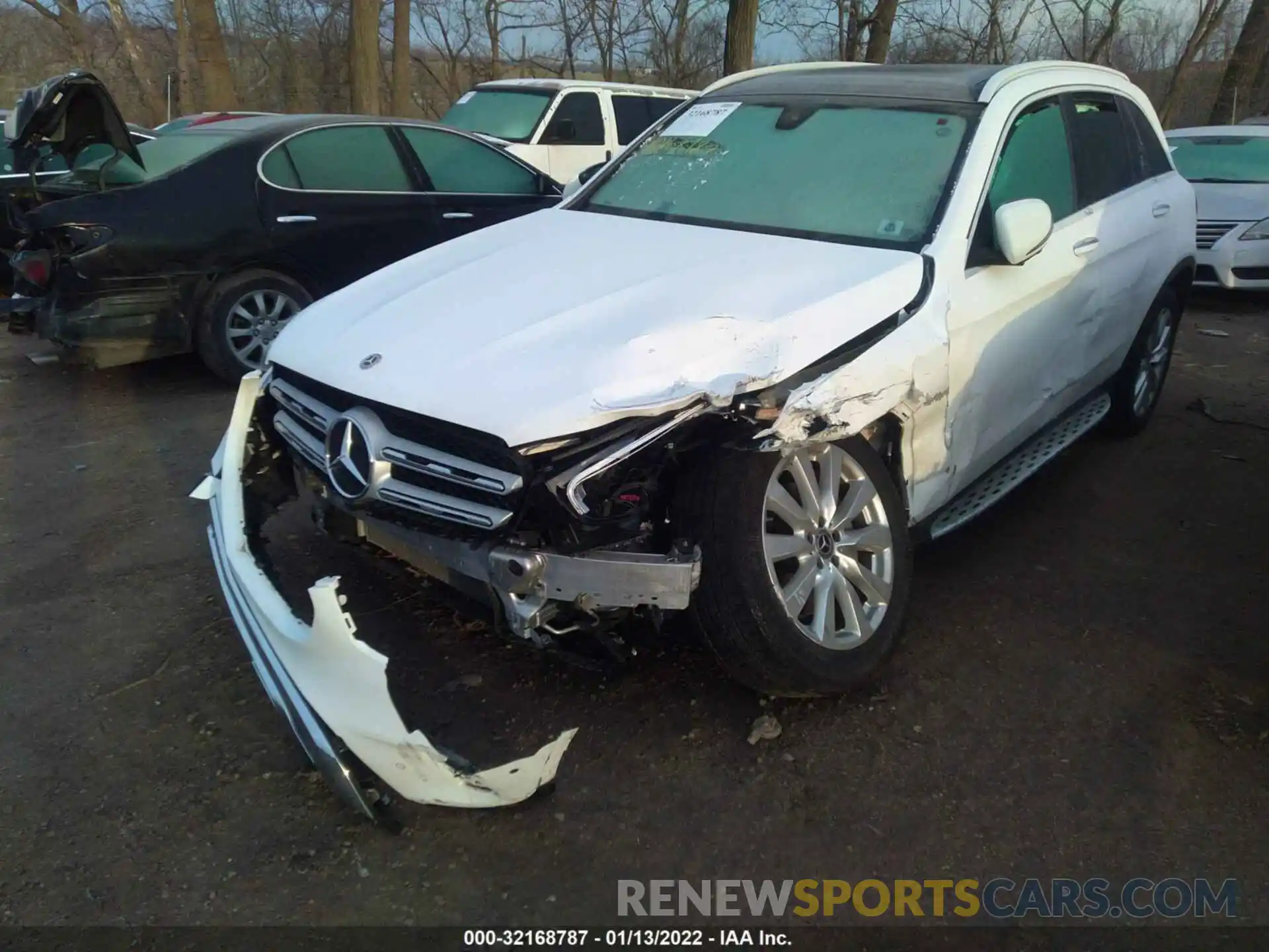 2 Photograph of a damaged car WDC0G8EB2LF684629 MERCEDES-BENZ GLC 2020