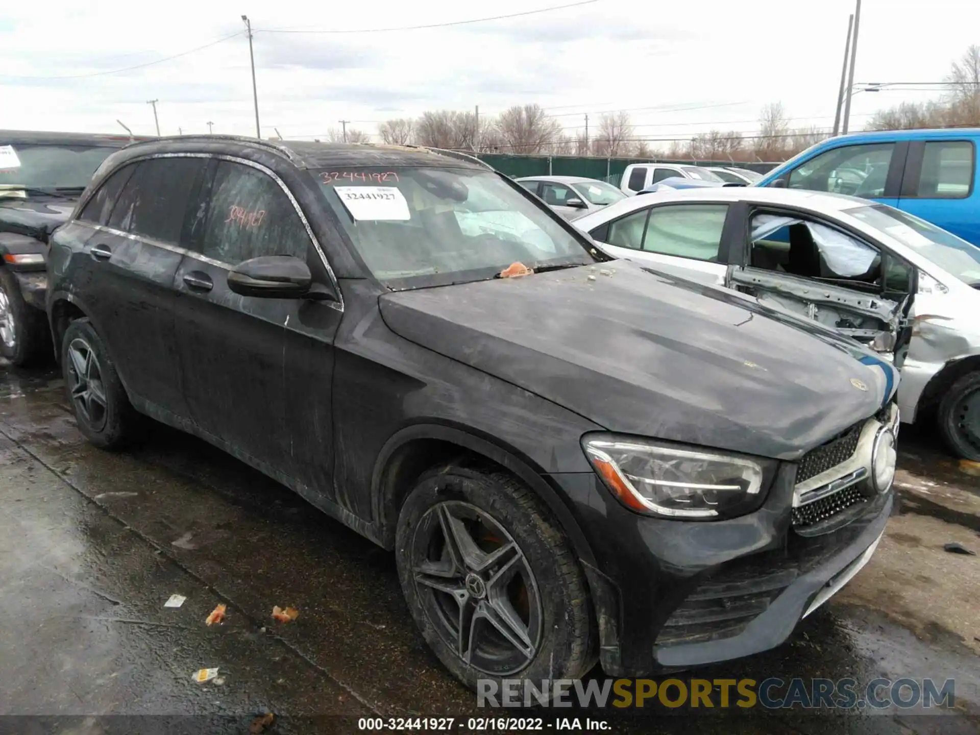 1 Photograph of a damaged car WDC0G8EB2LF701705 MERCEDES-BENZ GLC 2020