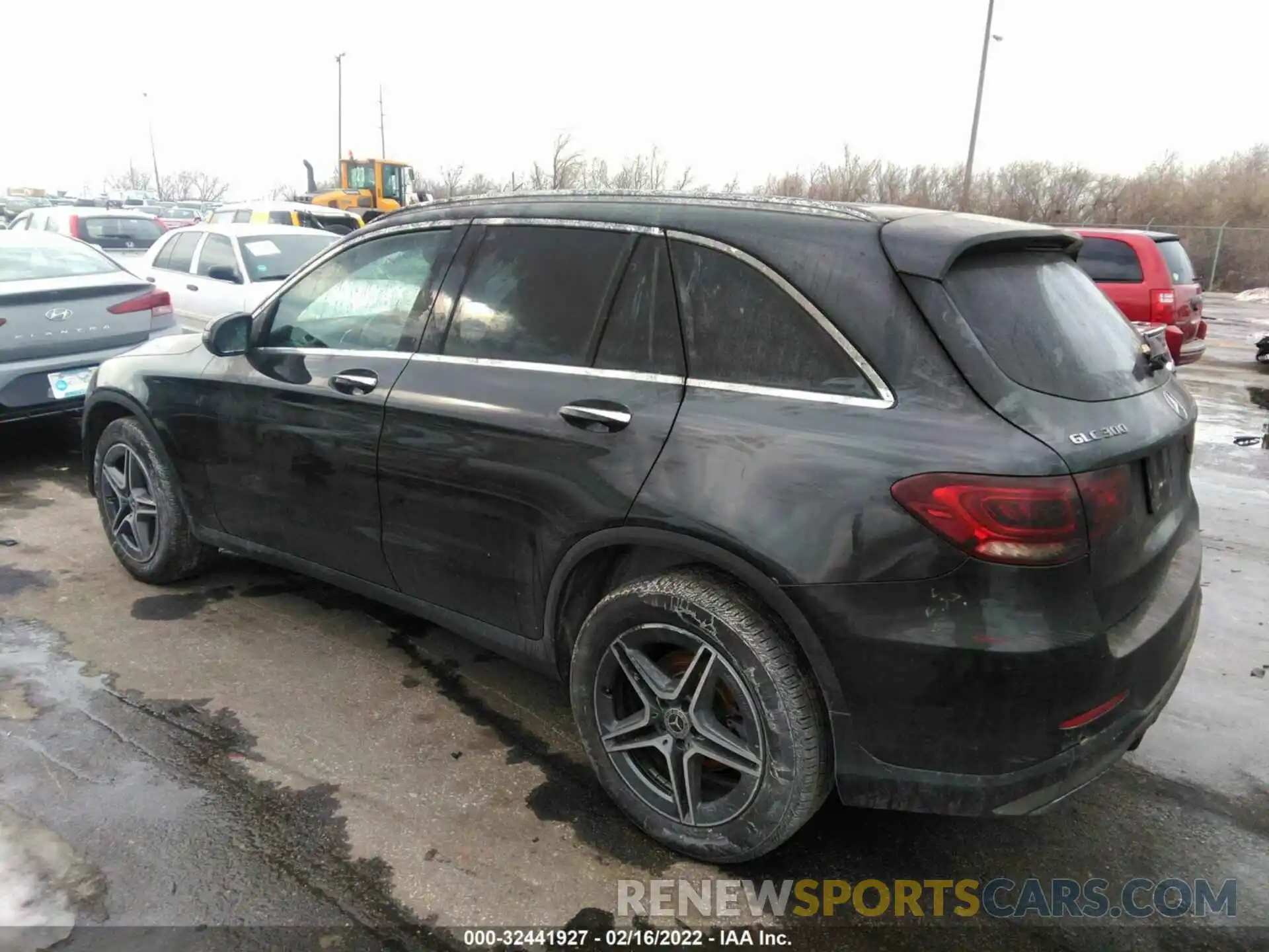 3 Фотография поврежденного автомобиля WDC0G8EB2LF701705 MERCEDES-BENZ GLC 2020