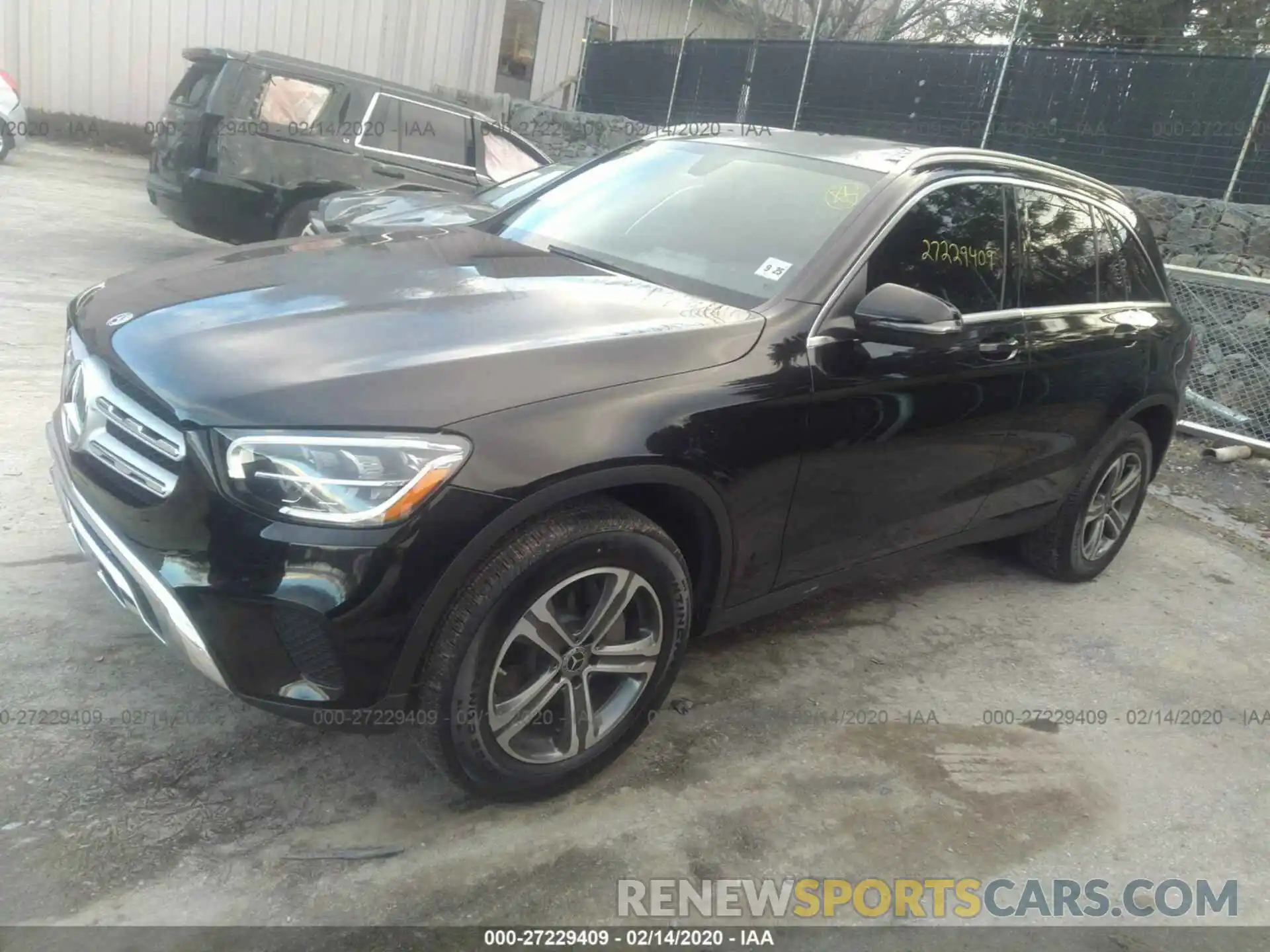 2 Photograph of a damaged car WDC0G8EB2LF709965 MERCEDES-BENZ GLC 2020