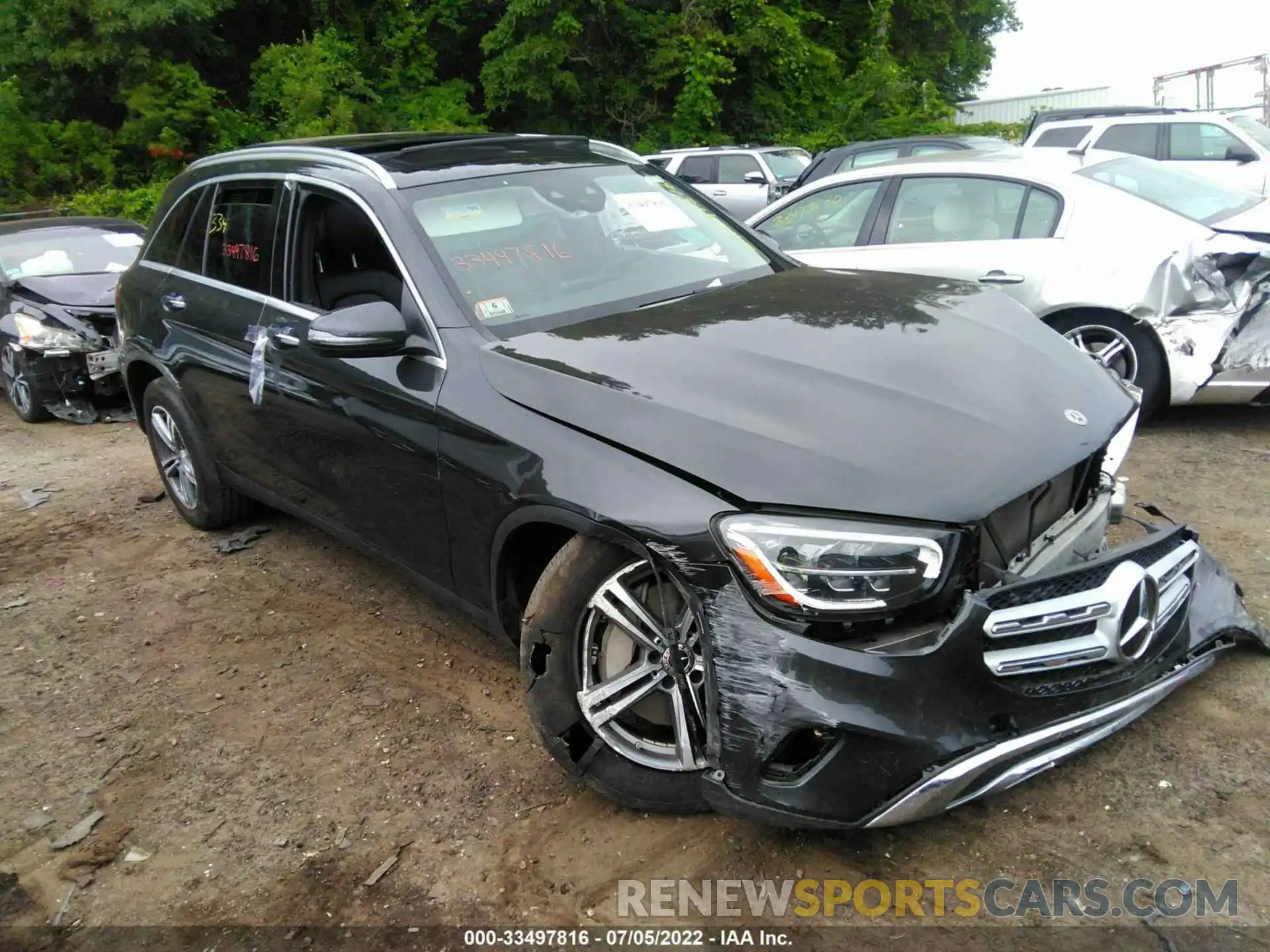 1 Photograph of a damaged car WDC0G8EB2LF718374 MERCEDES-BENZ GLC 2020