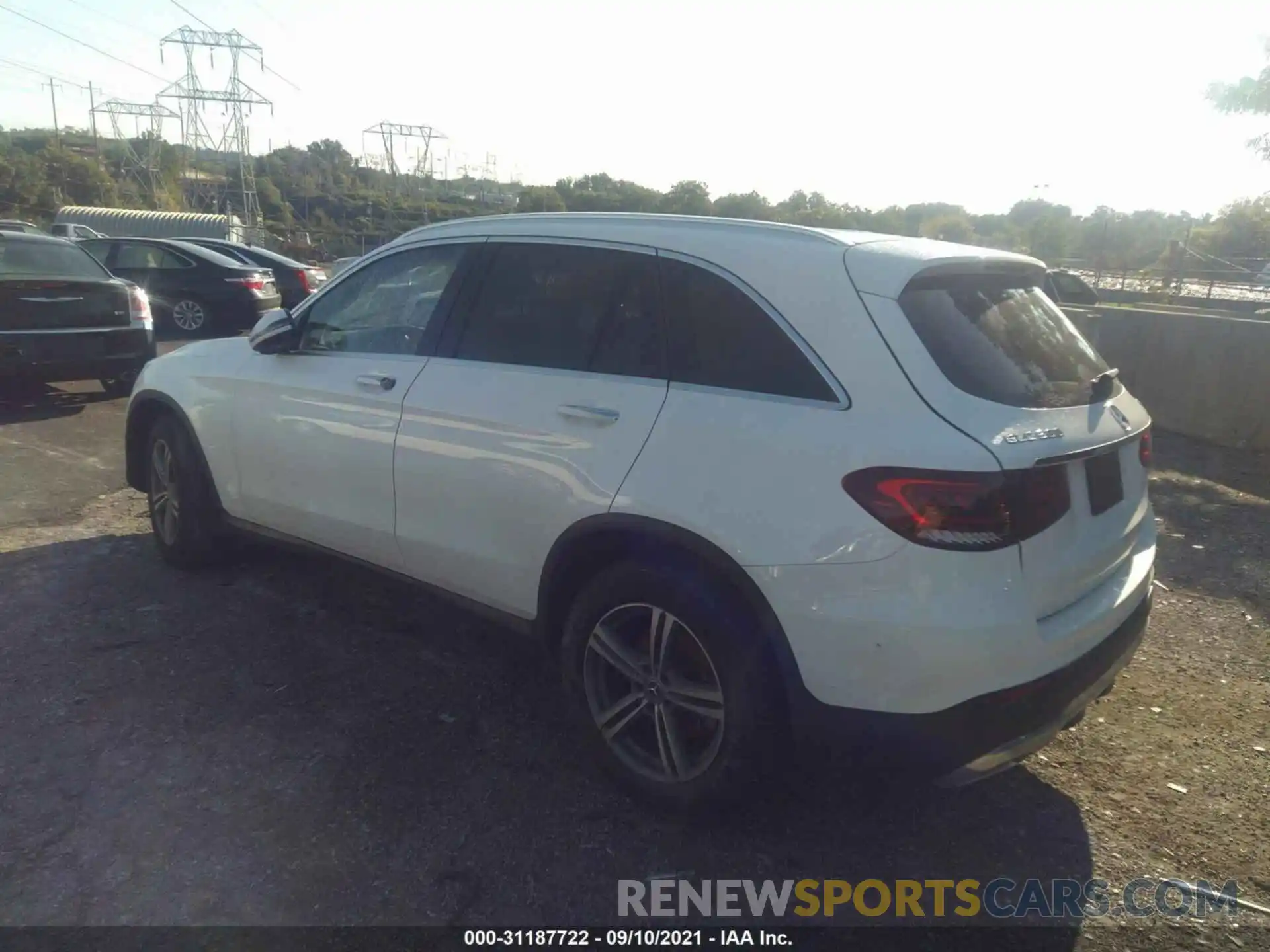 3 Photograph of a damaged car WDC0G8EB2LF723963 MERCEDES-BENZ GLC 2020