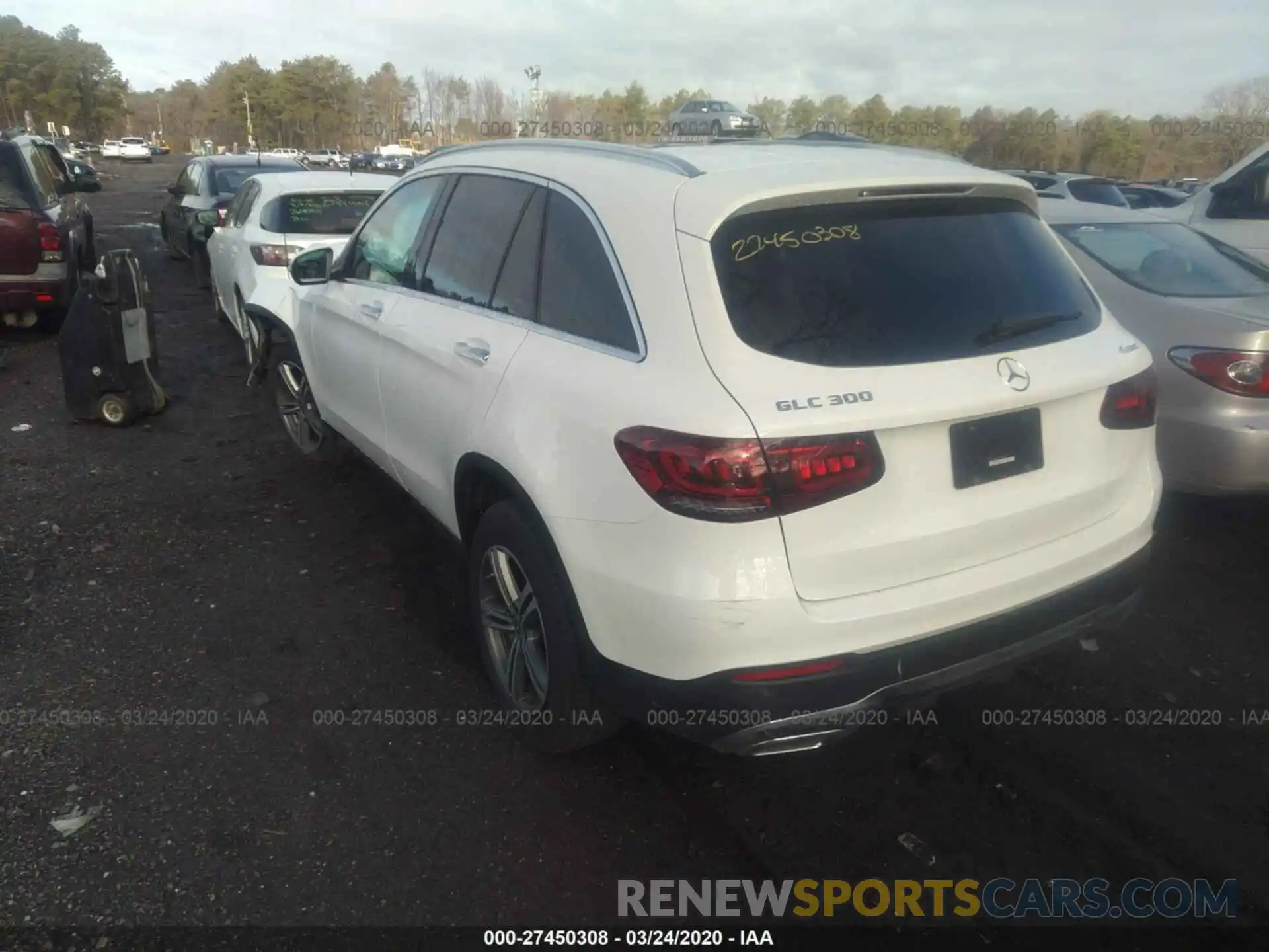 3 Photograph of a damaged car WDC0G8EB2LF743663 MERCEDES-BENZ GLC 2020