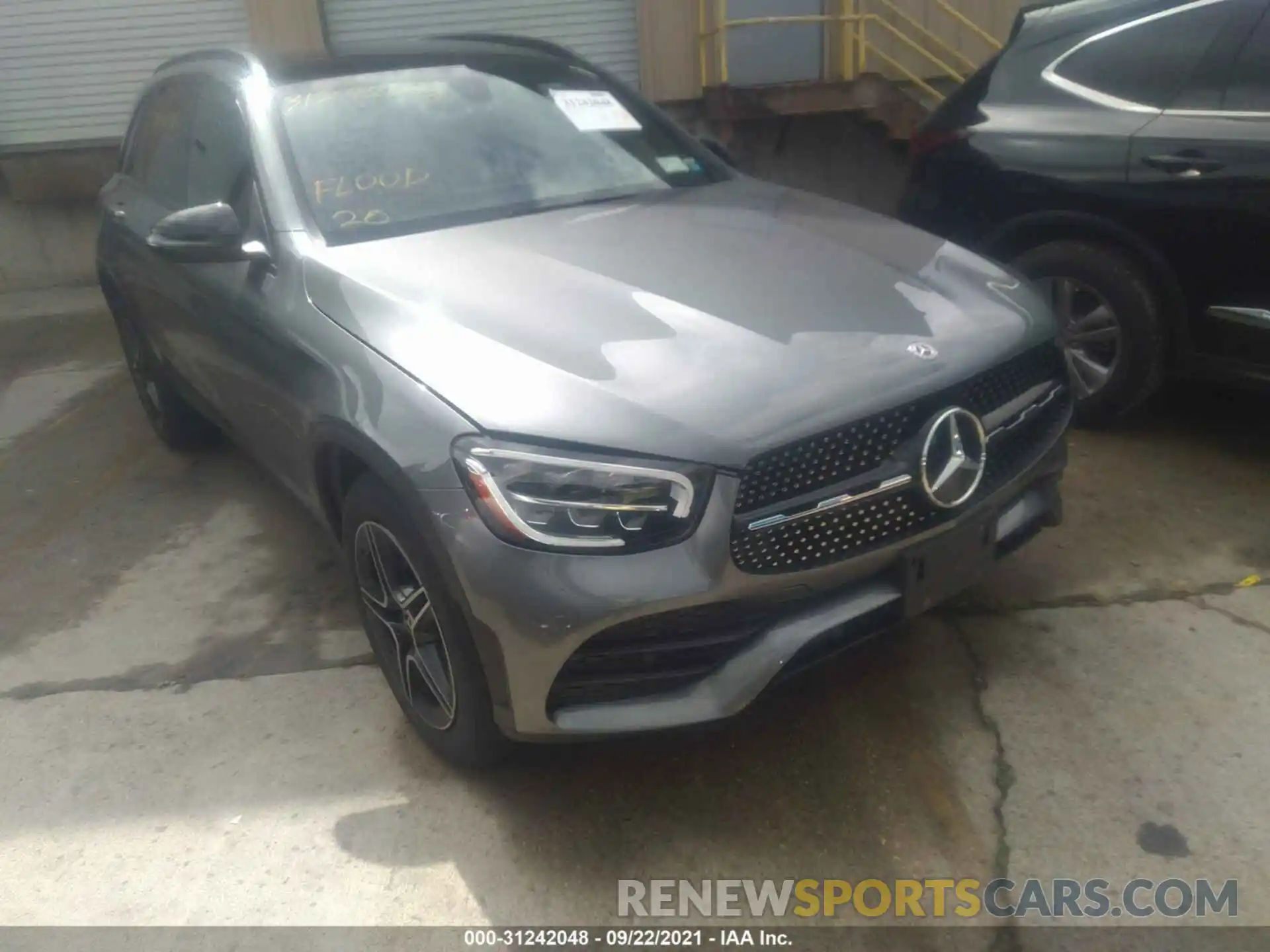 1 Photograph of a damaged car WDC0G8EB3LF689824 MERCEDES-BENZ GLC 2020