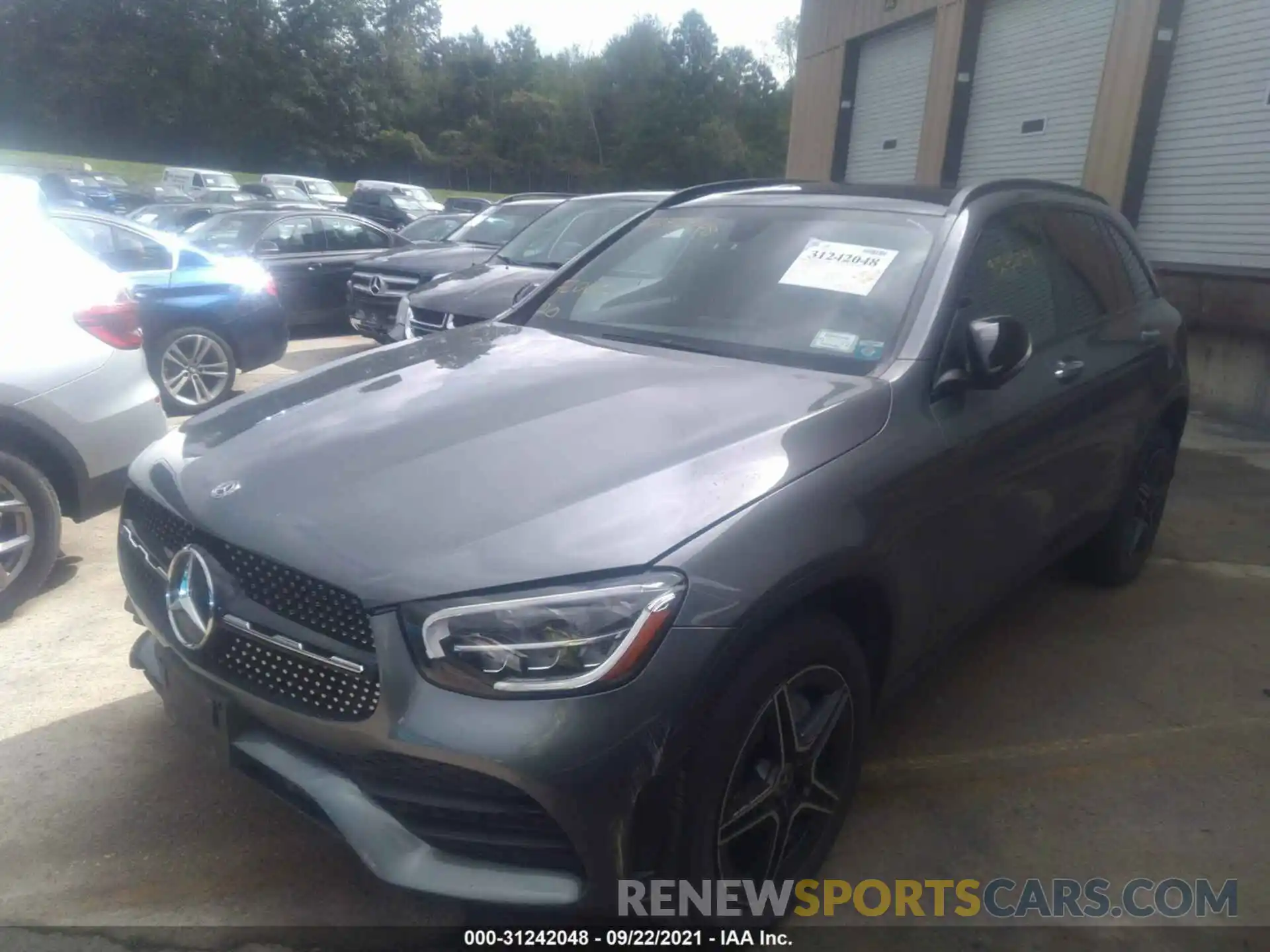 2 Photograph of a damaged car WDC0G8EB3LF689824 MERCEDES-BENZ GLC 2020