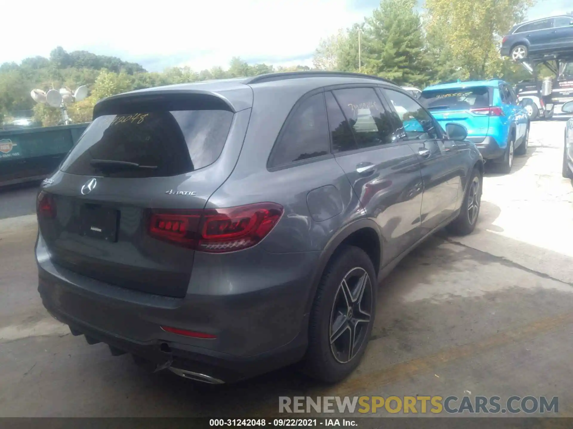 4 Photograph of a damaged car WDC0G8EB3LF689824 MERCEDES-BENZ GLC 2020