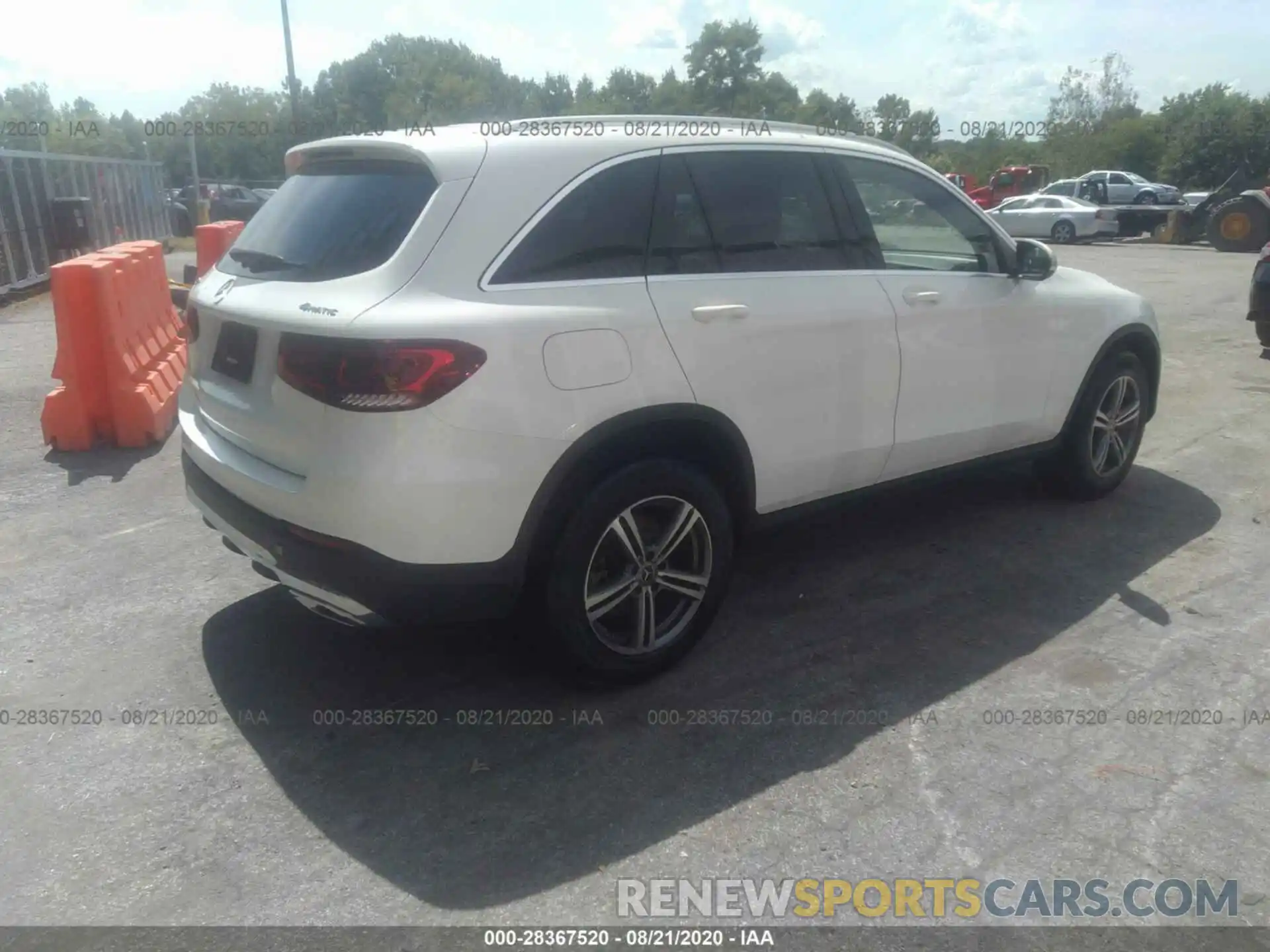 4 Photograph of a damaged car WDC0G8EB4LF700412 MERCEDES-BENZ GLC 2020