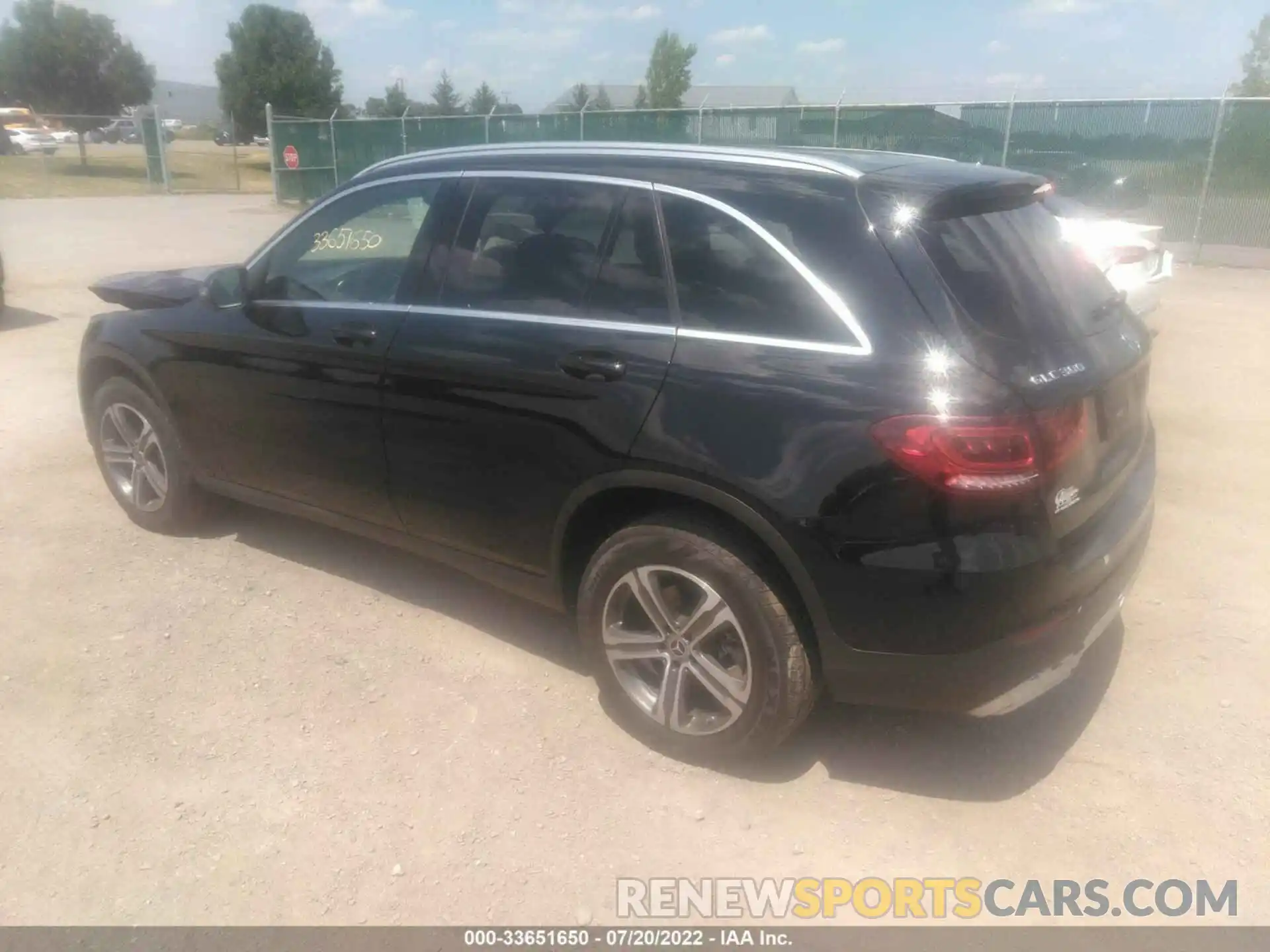 3 Photograph of a damaged car WDC0G8EB4LF706226 MERCEDES-BENZ GLC 2020