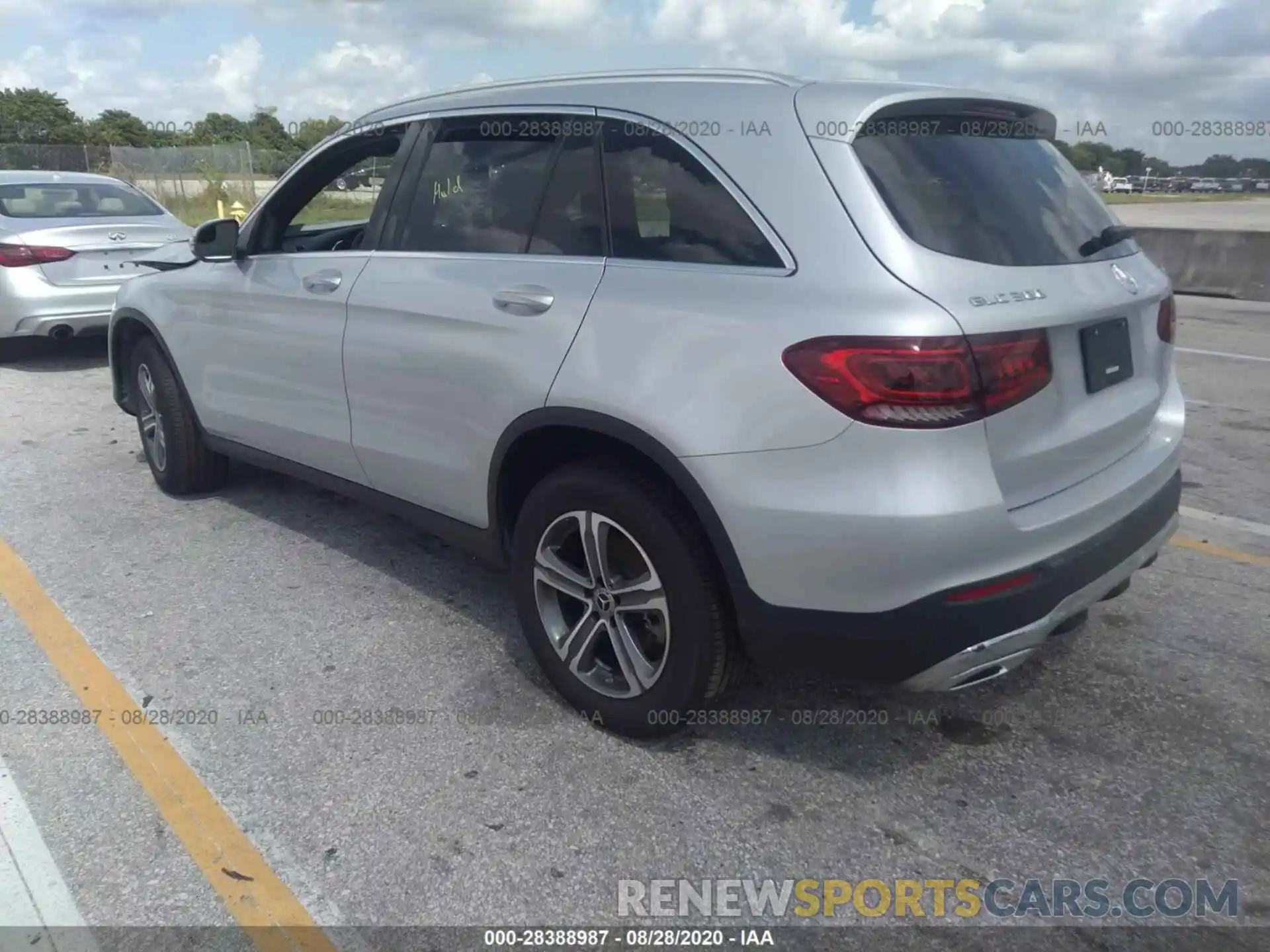 3 Photograph of a damaged car WDC0G8EB4LF741056 MERCEDES-BENZ GLC 2020