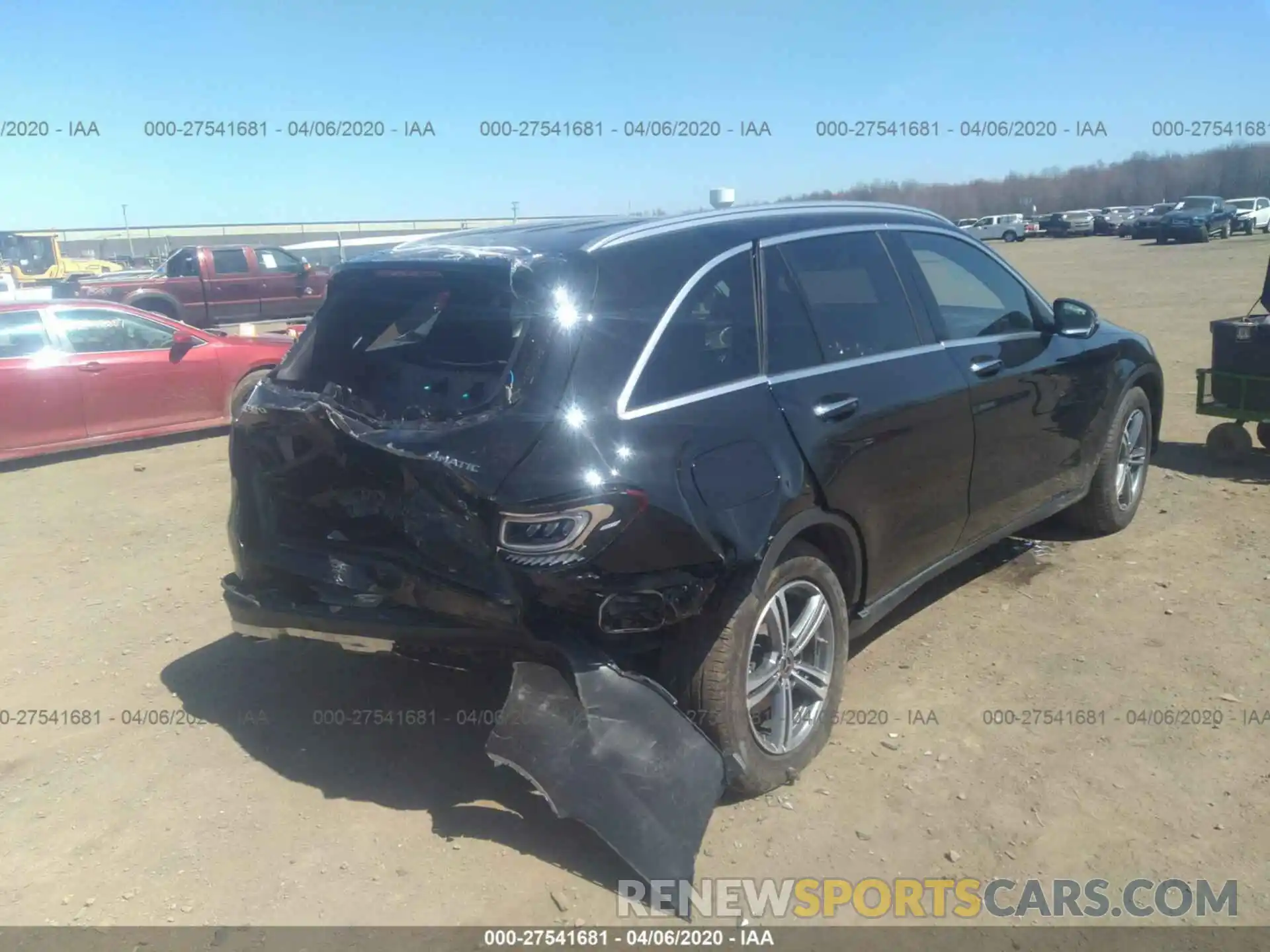 4 Photograph of a damaged car WDC0G8EB5LF678095 MERCEDES-BENZ GLC 2020