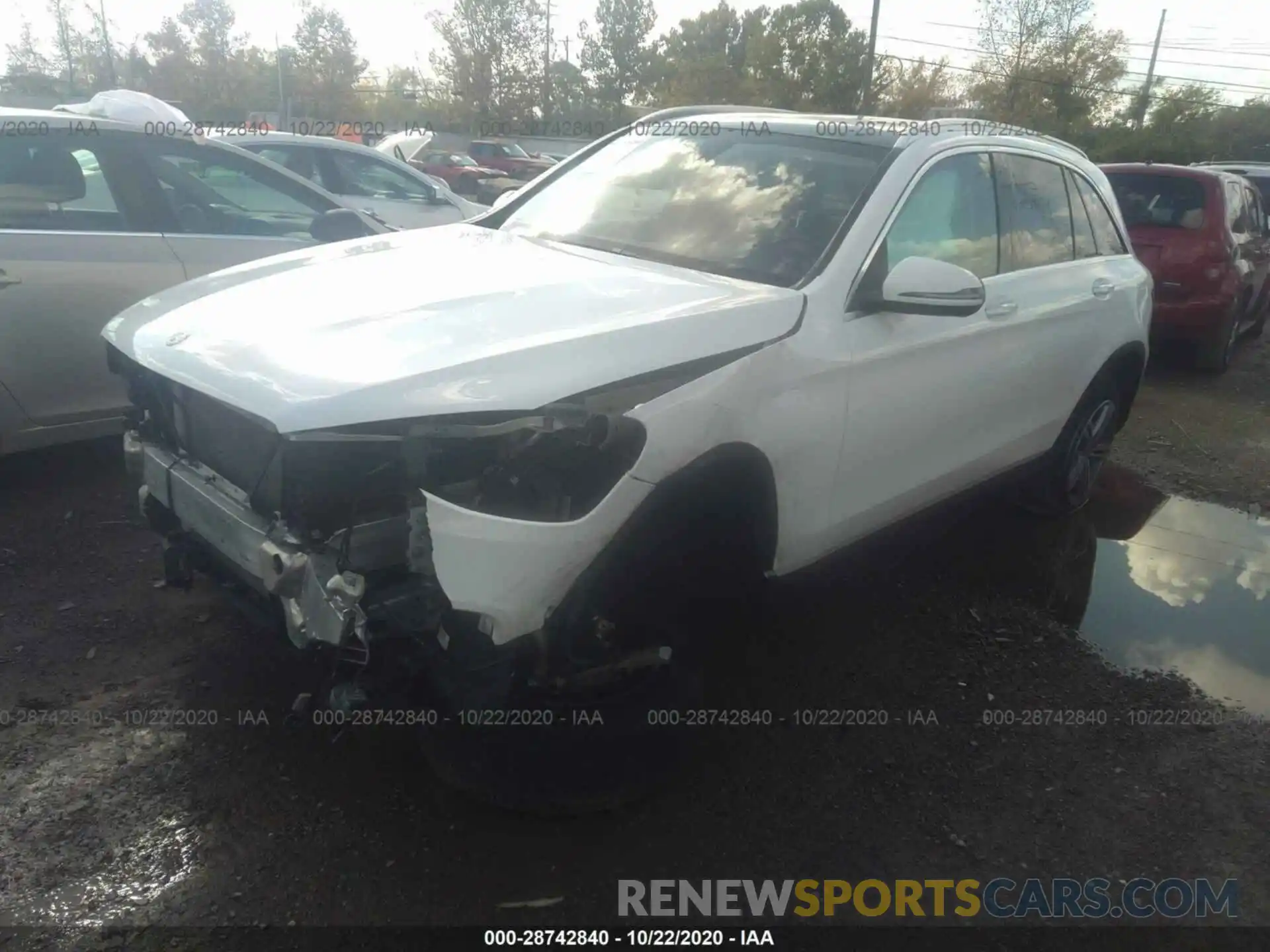 2 Photograph of a damaged car WDC0G8EB5LF699173 MERCEDES-BENZ GLC 2020