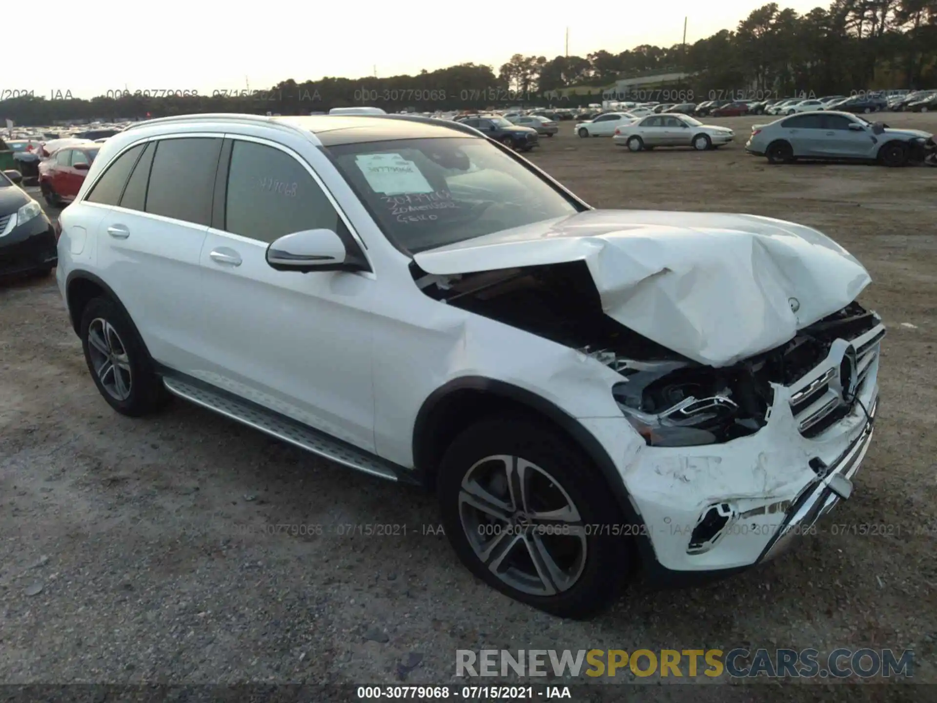 1 Photograph of a damaged car WDC0G8EB5LF704761 MERCEDES-BENZ GLC 2020