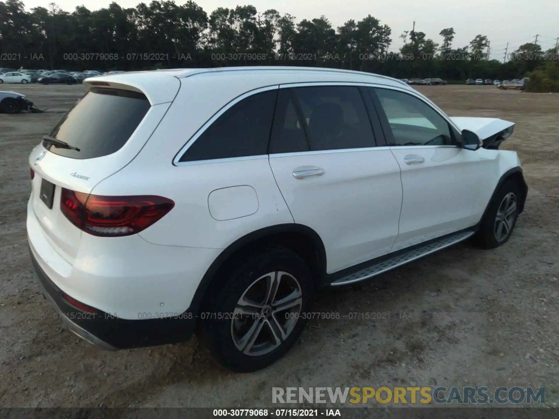 4 Photograph of a damaged car WDC0G8EB5LF704761 MERCEDES-BENZ GLC 2020