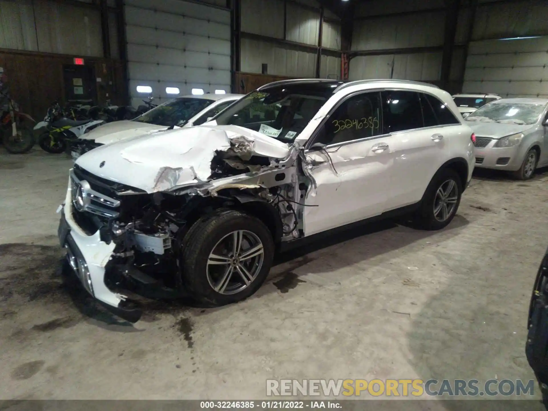 2 Photograph of a damaged car WDC0G8EB5LF725318 MERCEDES-BENZ GLC 2020