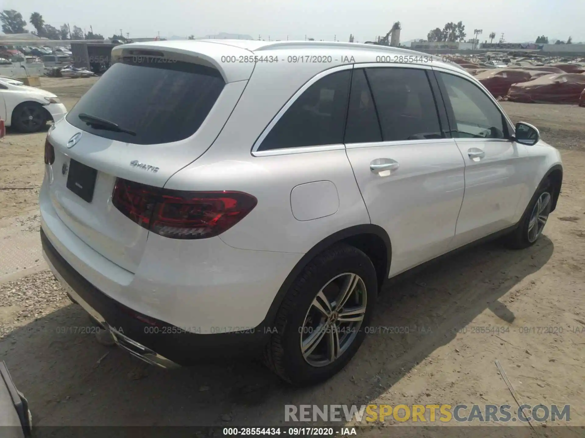 4 Фотография поврежденного автомобиля WDC0G8EB6LF698629 MERCEDES-BENZ GLC 2020