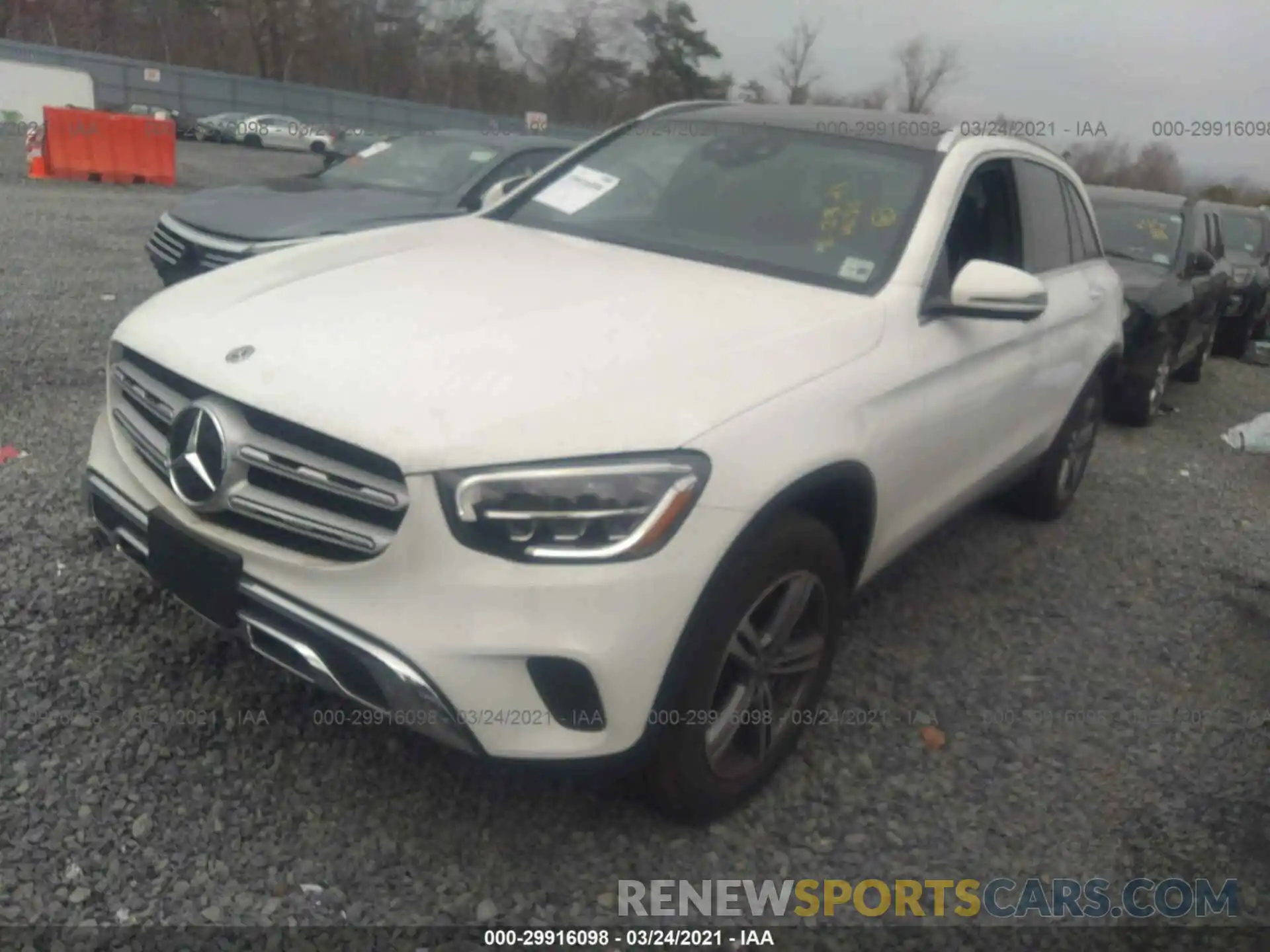 2 Photograph of a damaged car WDC0G8EB6LF738207 MERCEDES-BENZ GLC 2020