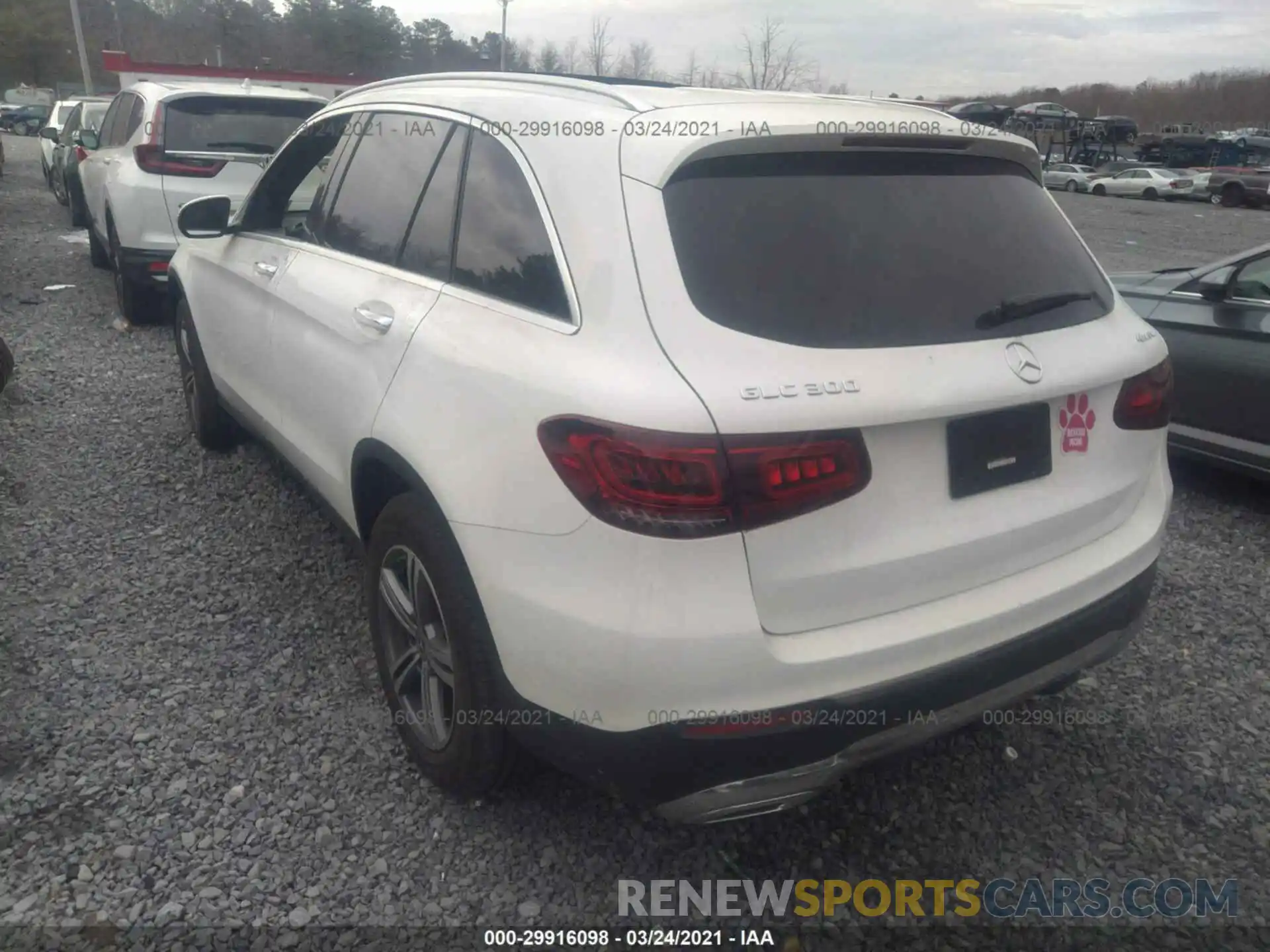 3 Photograph of a damaged car WDC0G8EB6LF738207 MERCEDES-BENZ GLC 2020