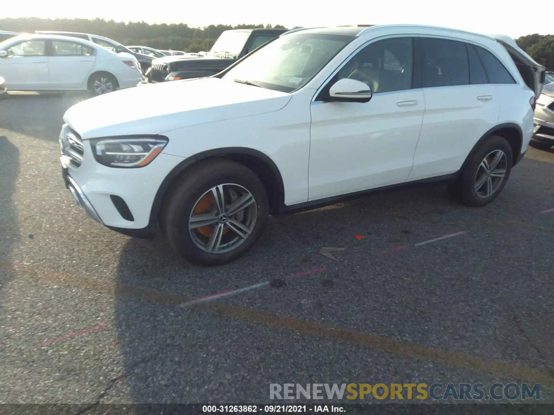 2 Photograph of a damaged car WDC0G8EB6LF748686 MERCEDES-BENZ GLC 2020