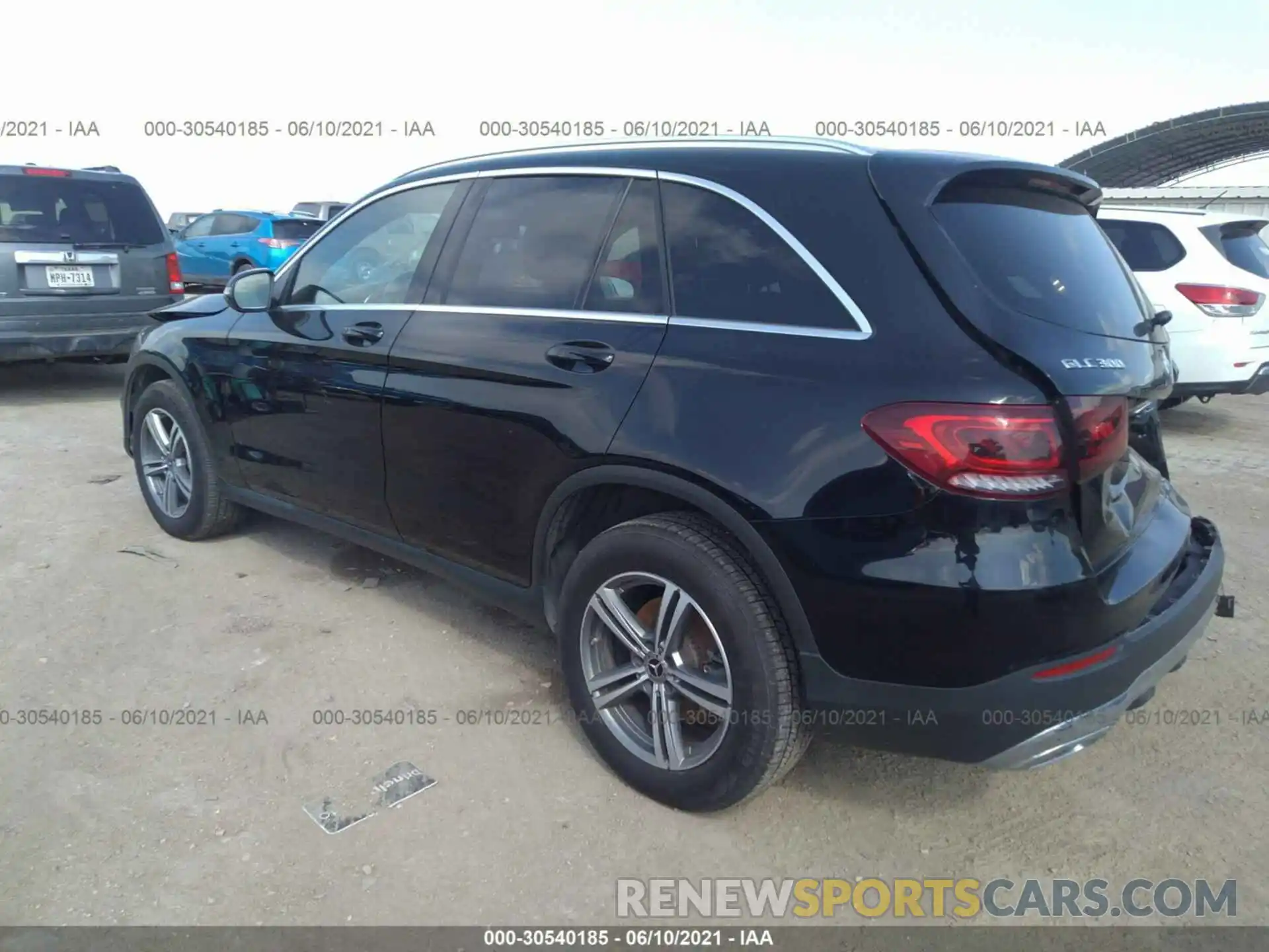 3 Фотография поврежденного автомобиля WDC0G8EB7LF701392 MERCEDES-BENZ GLC 2020