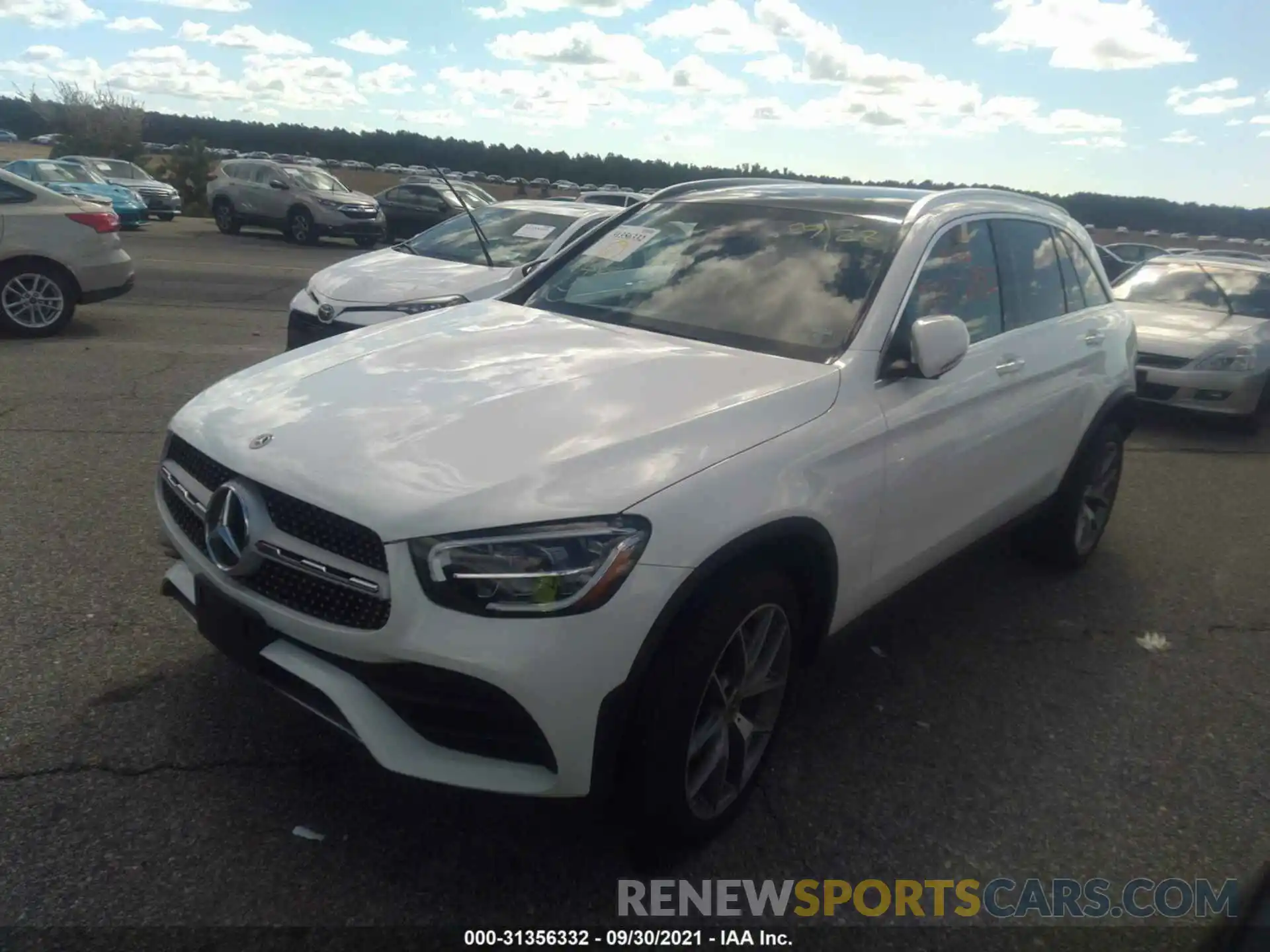 2 Photograph of a damaged car WDC0G8EB7LF703305 MERCEDES-BENZ GLC 2020