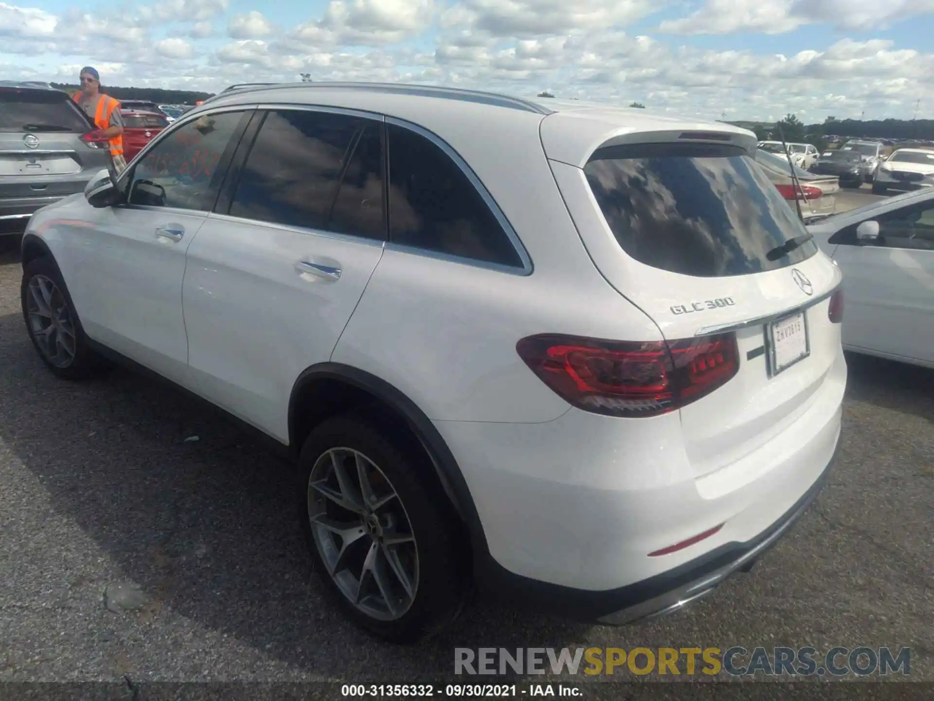 3 Photograph of a damaged car WDC0G8EB7LF703305 MERCEDES-BENZ GLC 2020