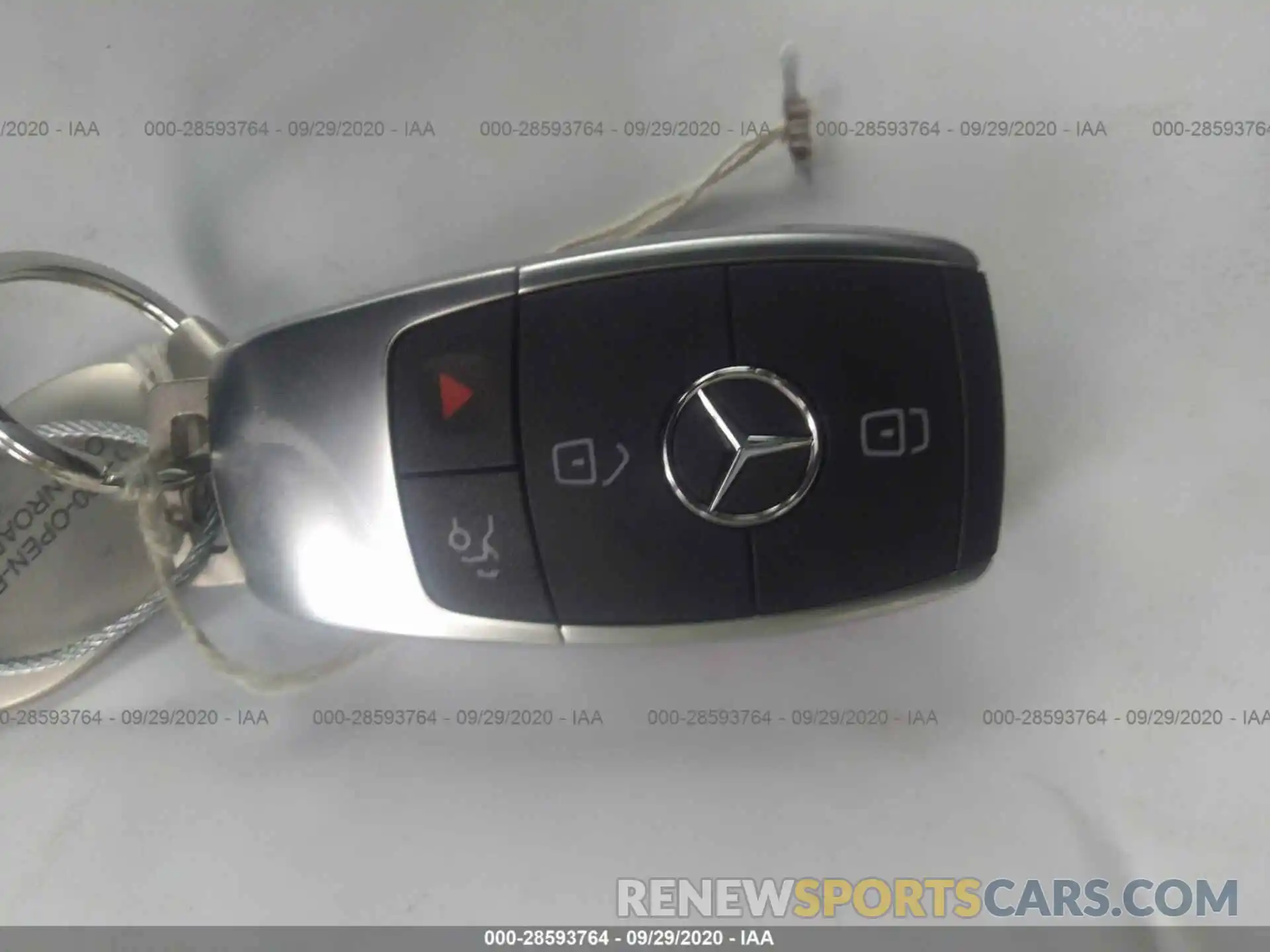 11 Фотография поврежденного автомобиля WDC0G8EB7LF718452 MERCEDES-BENZ GLC 2020