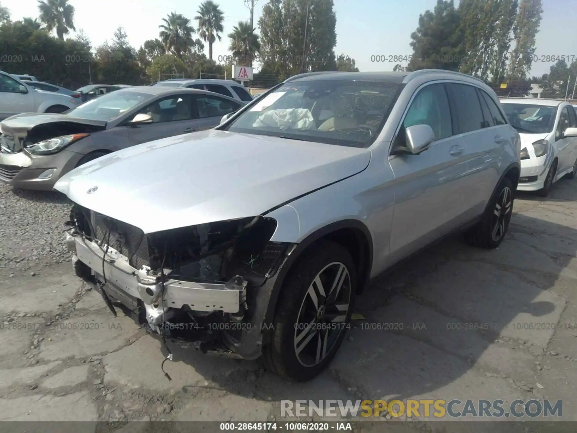 2 Photograph of a damaged car WDC0G8EB9LF672431 MERCEDES-BENZ GLC 2020