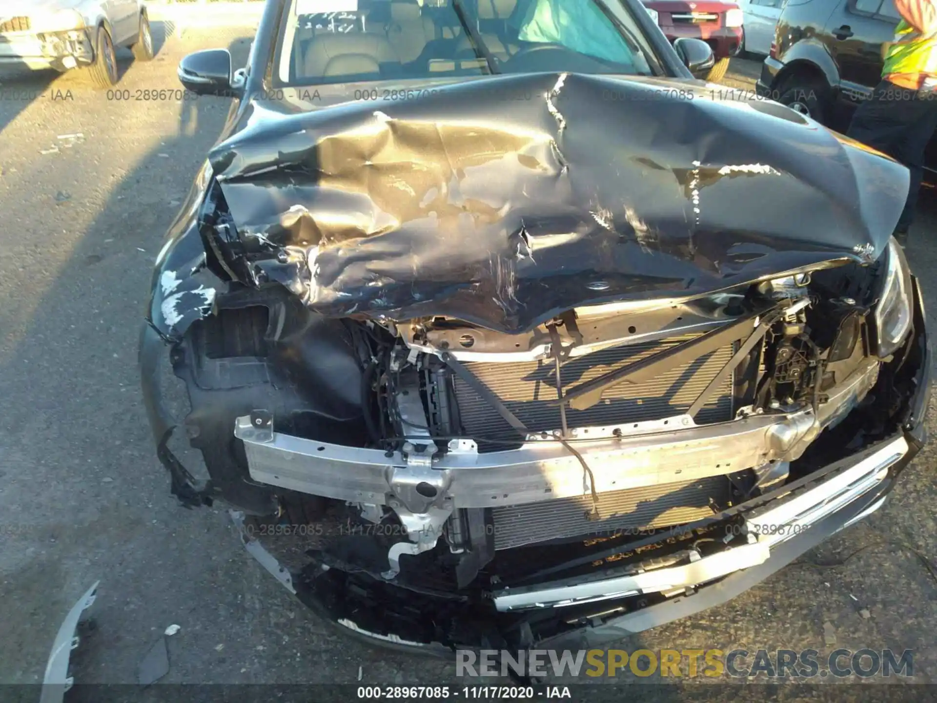 6 Фотография поврежденного автомобиля WDC0G8EB9LF686085 MERCEDES-BENZ GLC 2020