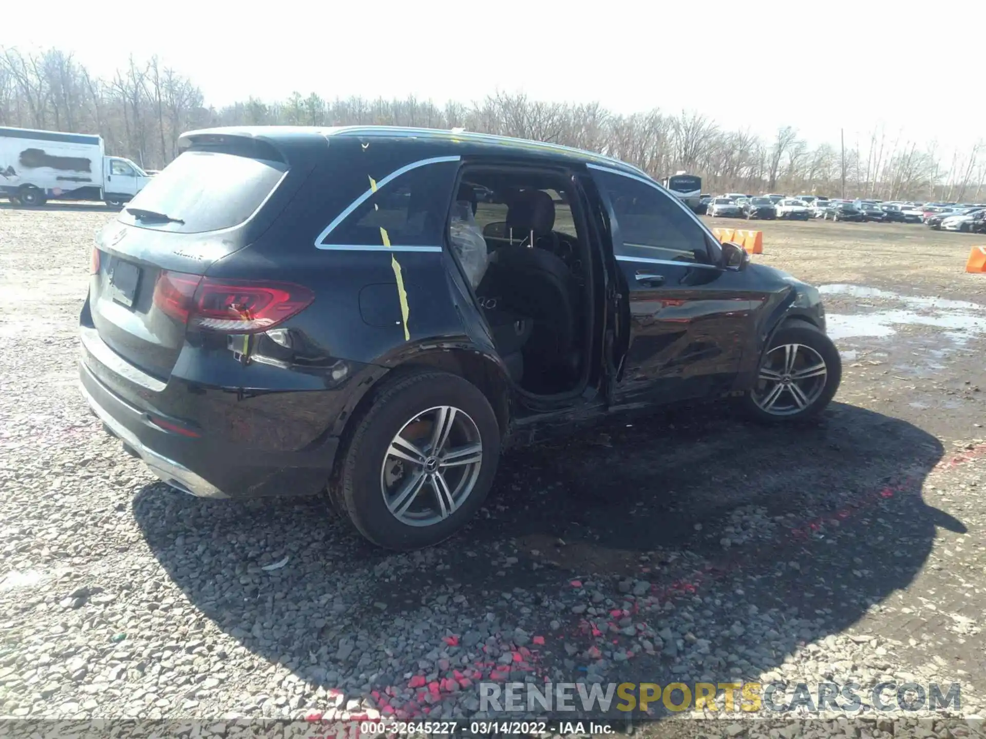 4 Фотография поврежденного автомобиля WDC0G8EB9LF696468 MERCEDES-BENZ GLC 2020