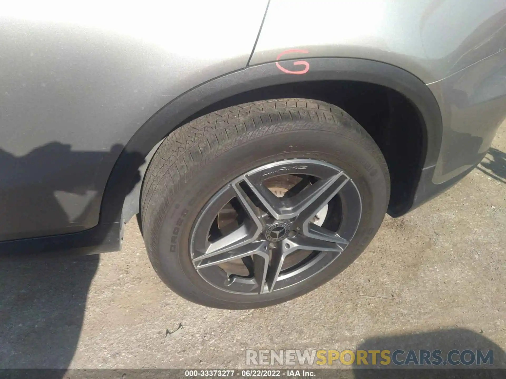 12 Photograph of a damaged car WDC0G8EB9LF745684 MERCEDES-BENZ GLC 2020