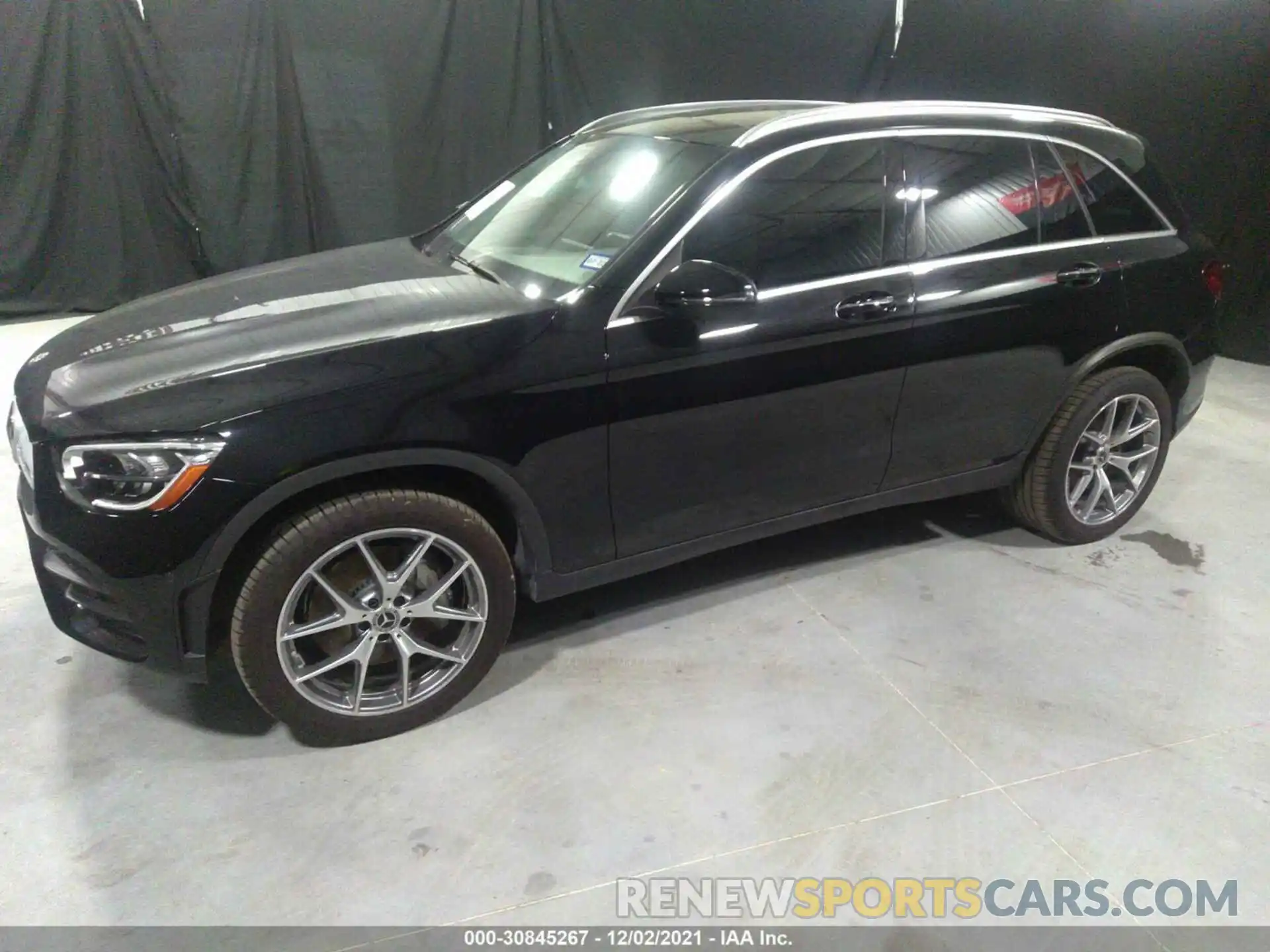 2 Photograph of a damaged car WDC0G8EBXLF718106 MERCEDES-BENZ GLC 2020