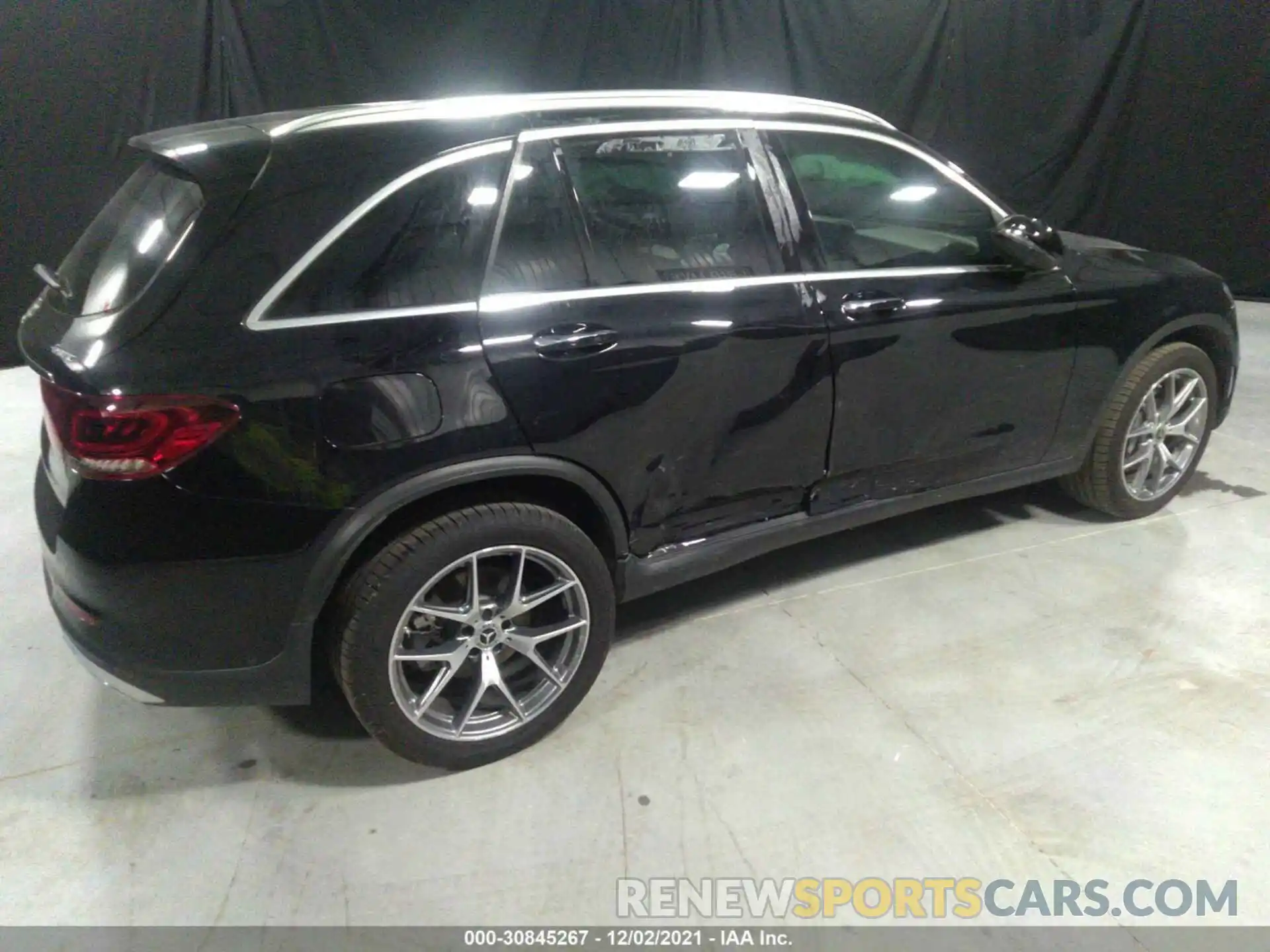 4 Photograph of a damaged car WDC0G8EBXLF718106 MERCEDES-BENZ GLC 2020