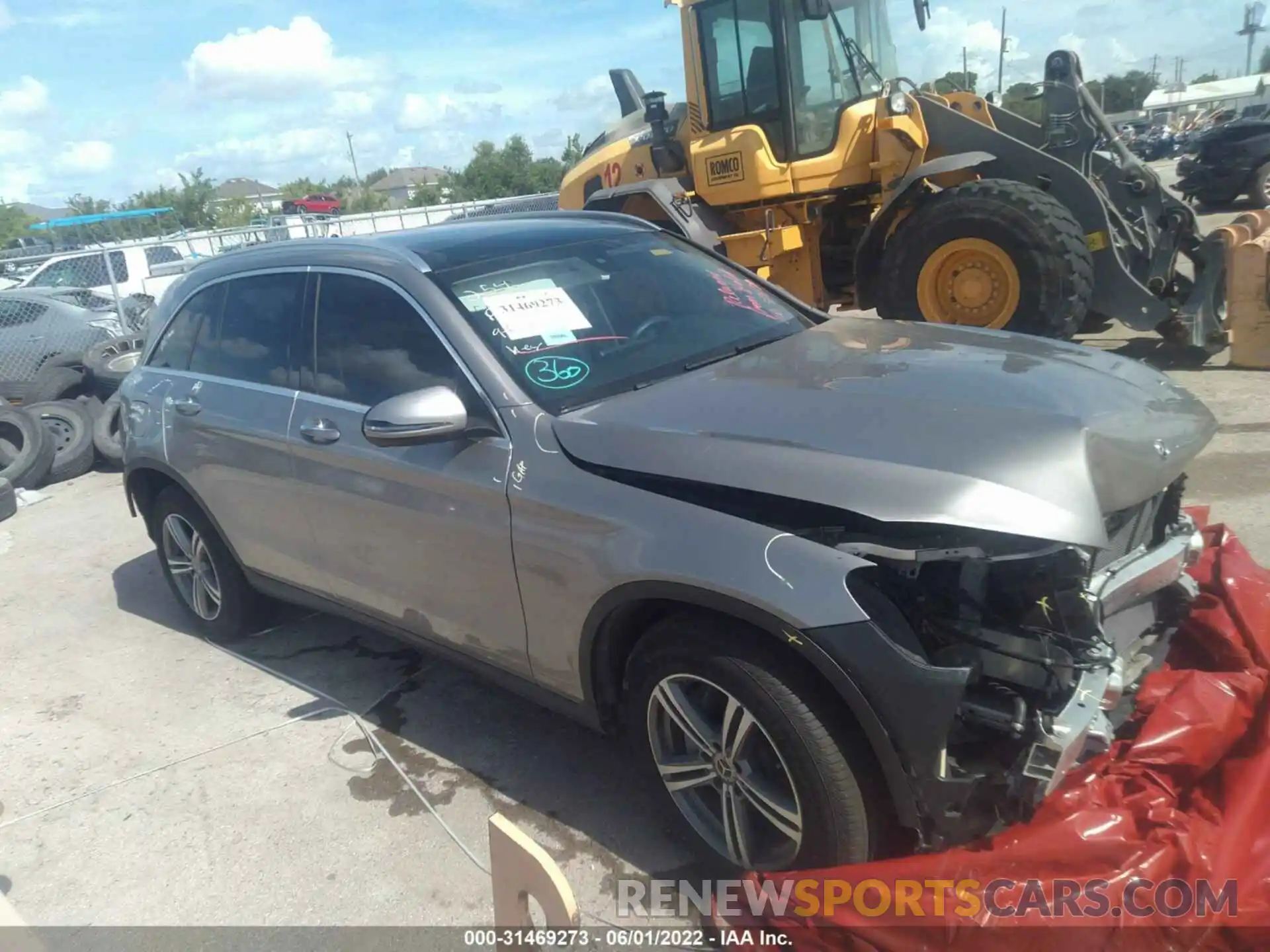 1 Photograph of a damaged car WDC0G8EBXLF722852 MERCEDES-BENZ GLC 2020