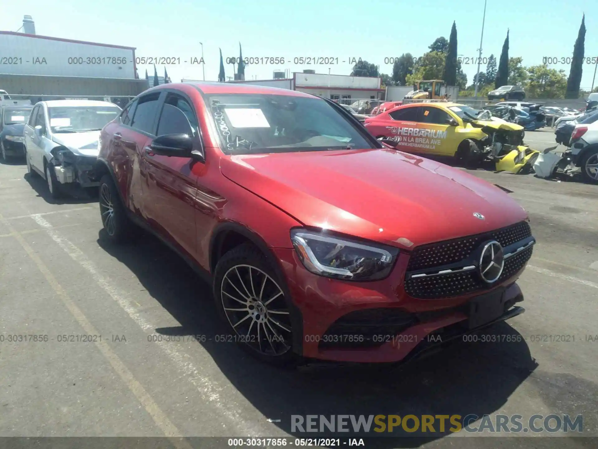 1 Photograph of a damaged car WDC0J8EB1LF673705 MERCEDES-BENZ GLC 2020