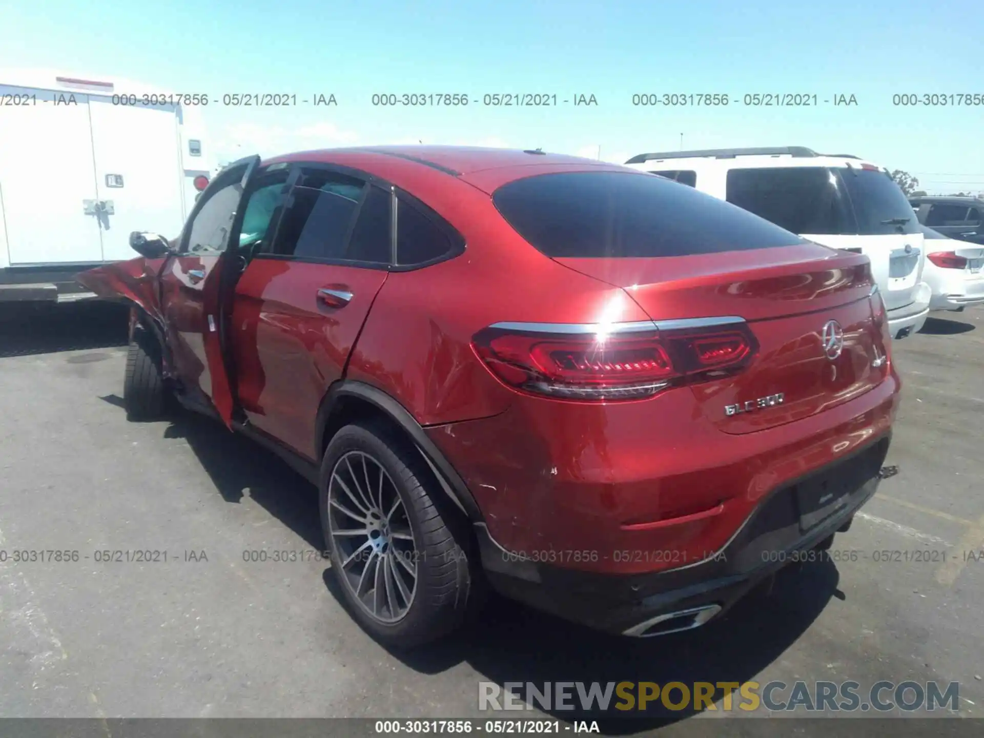 3 Photograph of a damaged car WDC0J8EB1LF673705 MERCEDES-BENZ GLC 2020