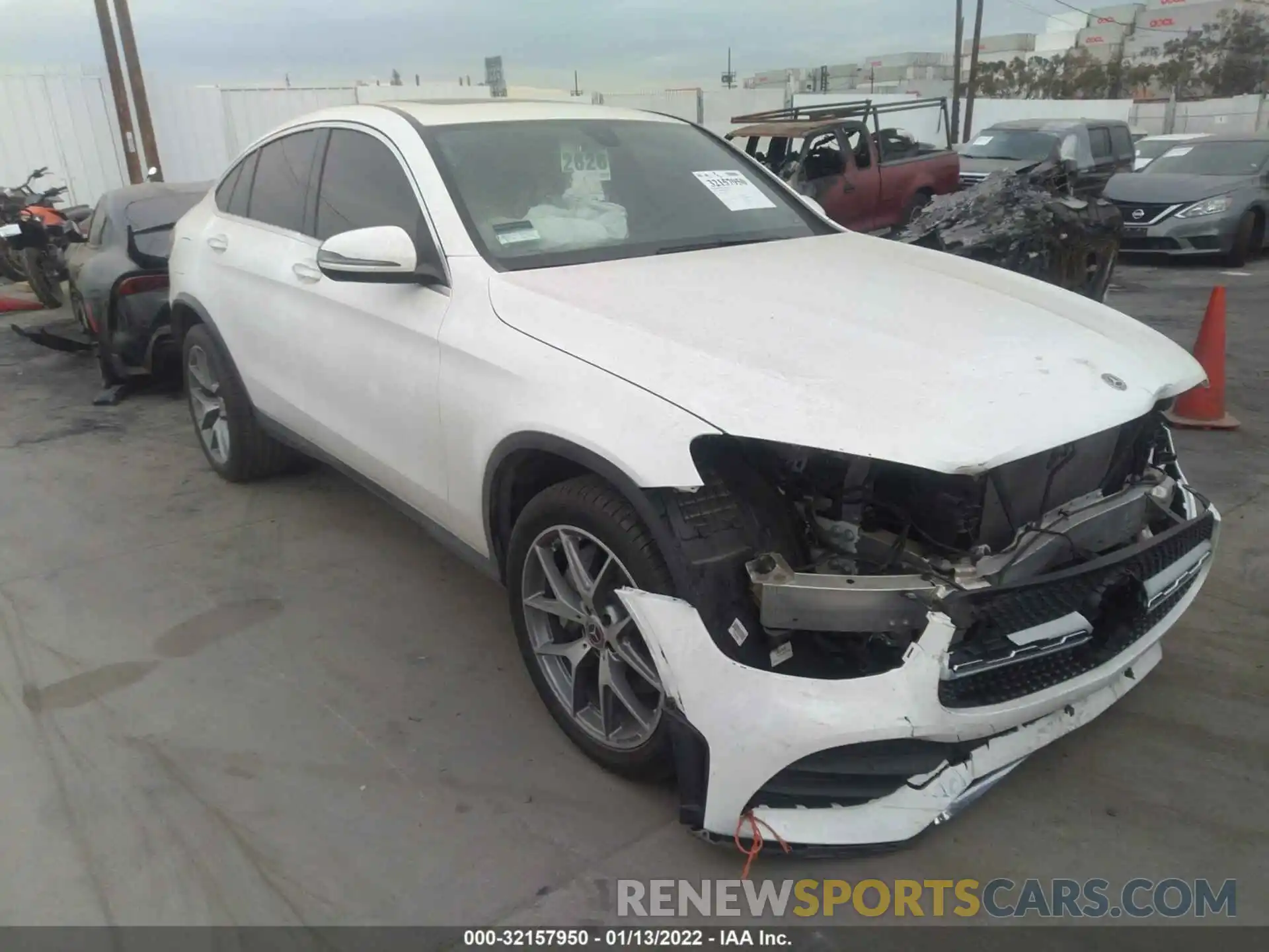 1 Photograph of a damaged car WDC0J8EB4LF708592 MERCEDES-BENZ GLC 2020