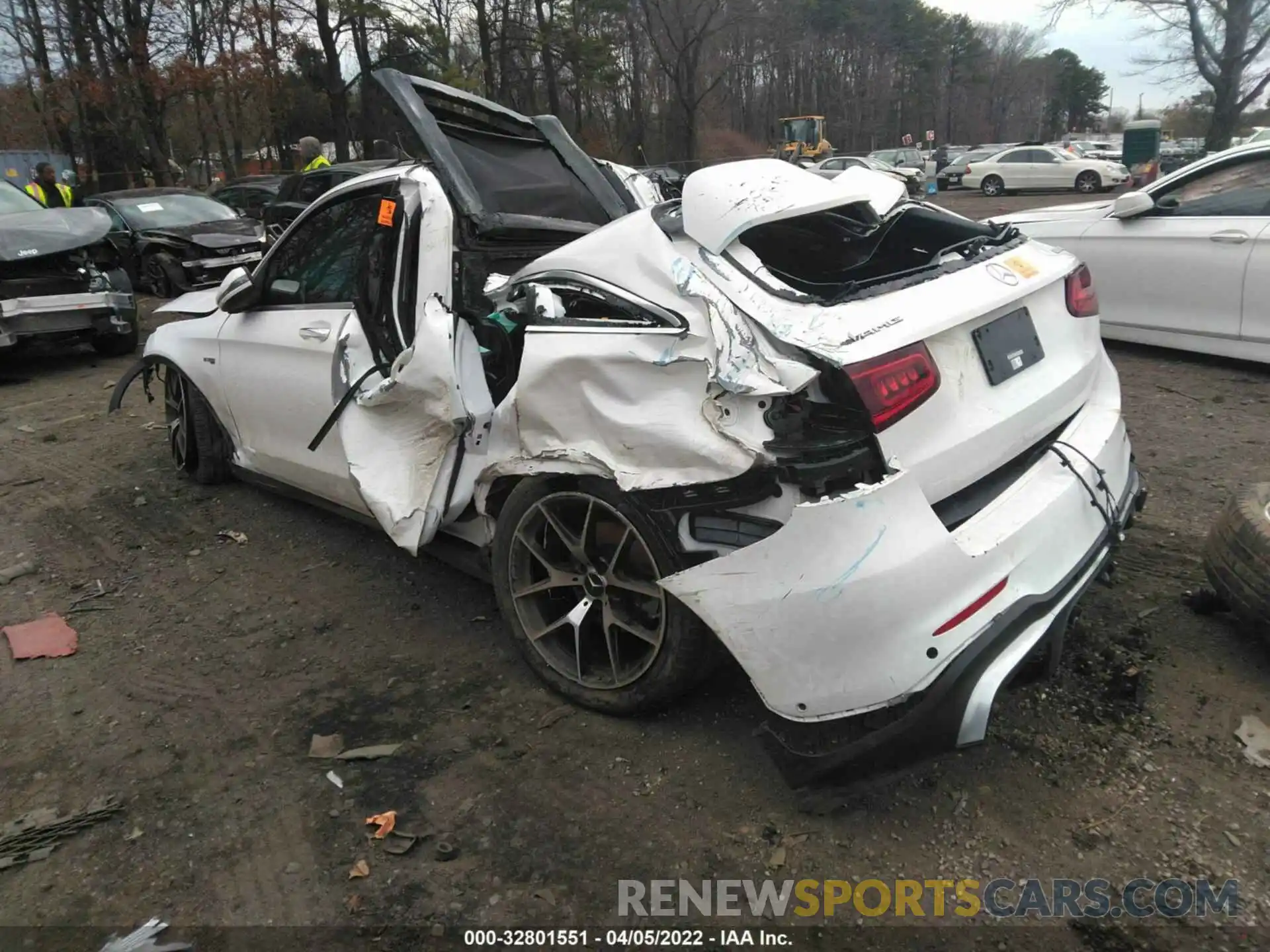 3 Photograph of a damaged car W1N0G6EB2MF949750 MERCEDES-BENZ GLC 2021