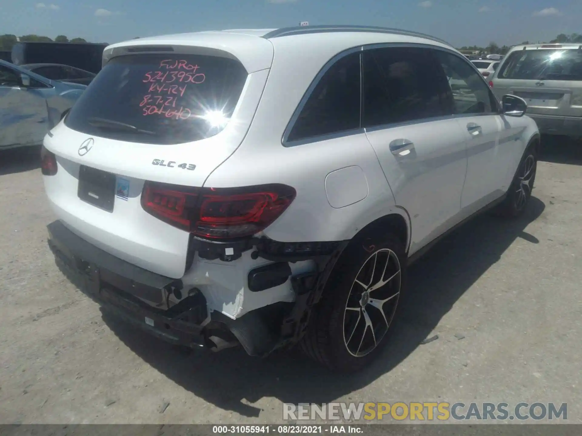 4 Photograph of a damaged car W1N0G6EB2MF954060 MERCEDES-BENZ GLC 2021