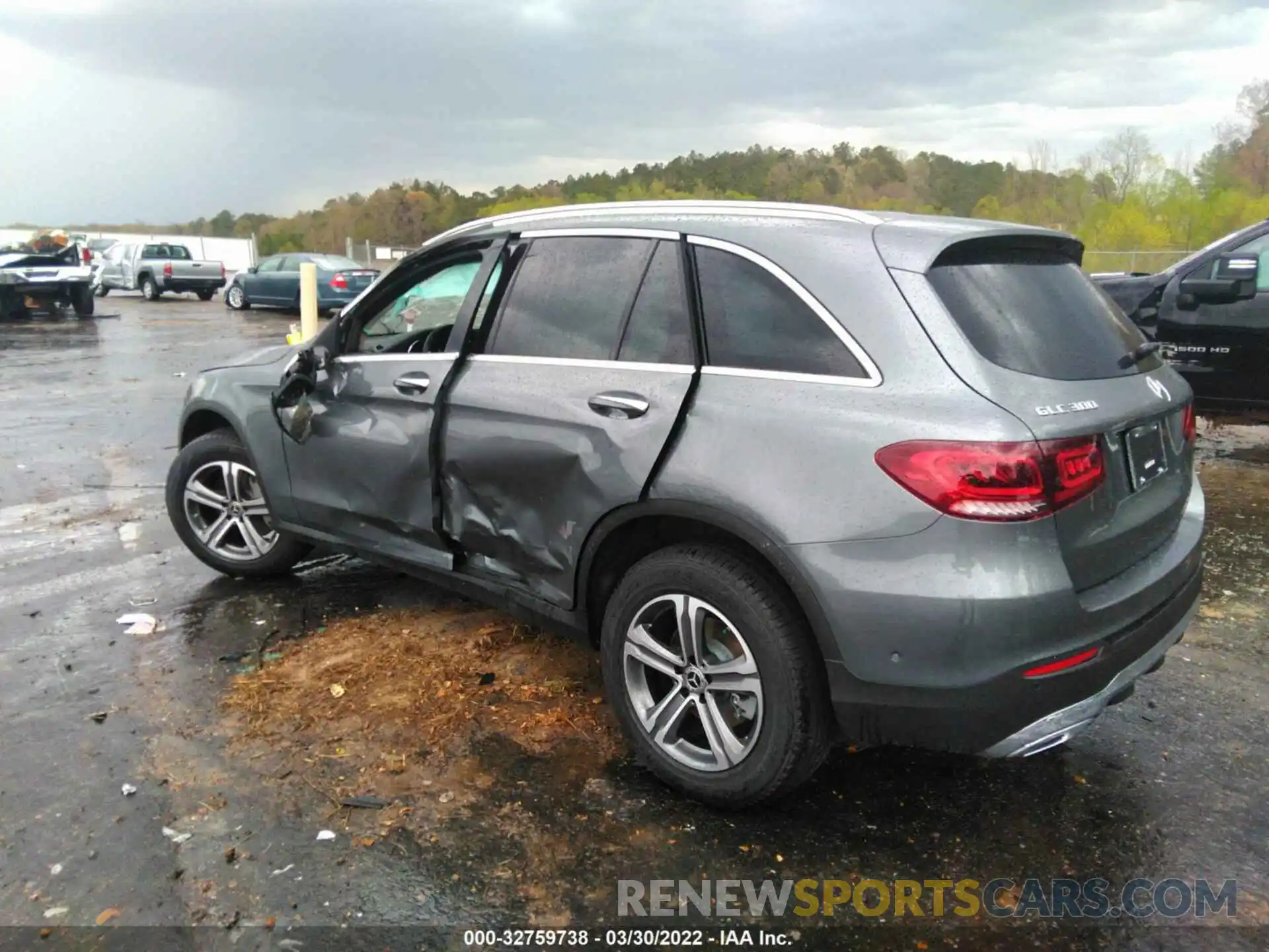 3 Photograph of a damaged car W1N0G8DB0MG010488 MERCEDES-BENZ GLC 2021