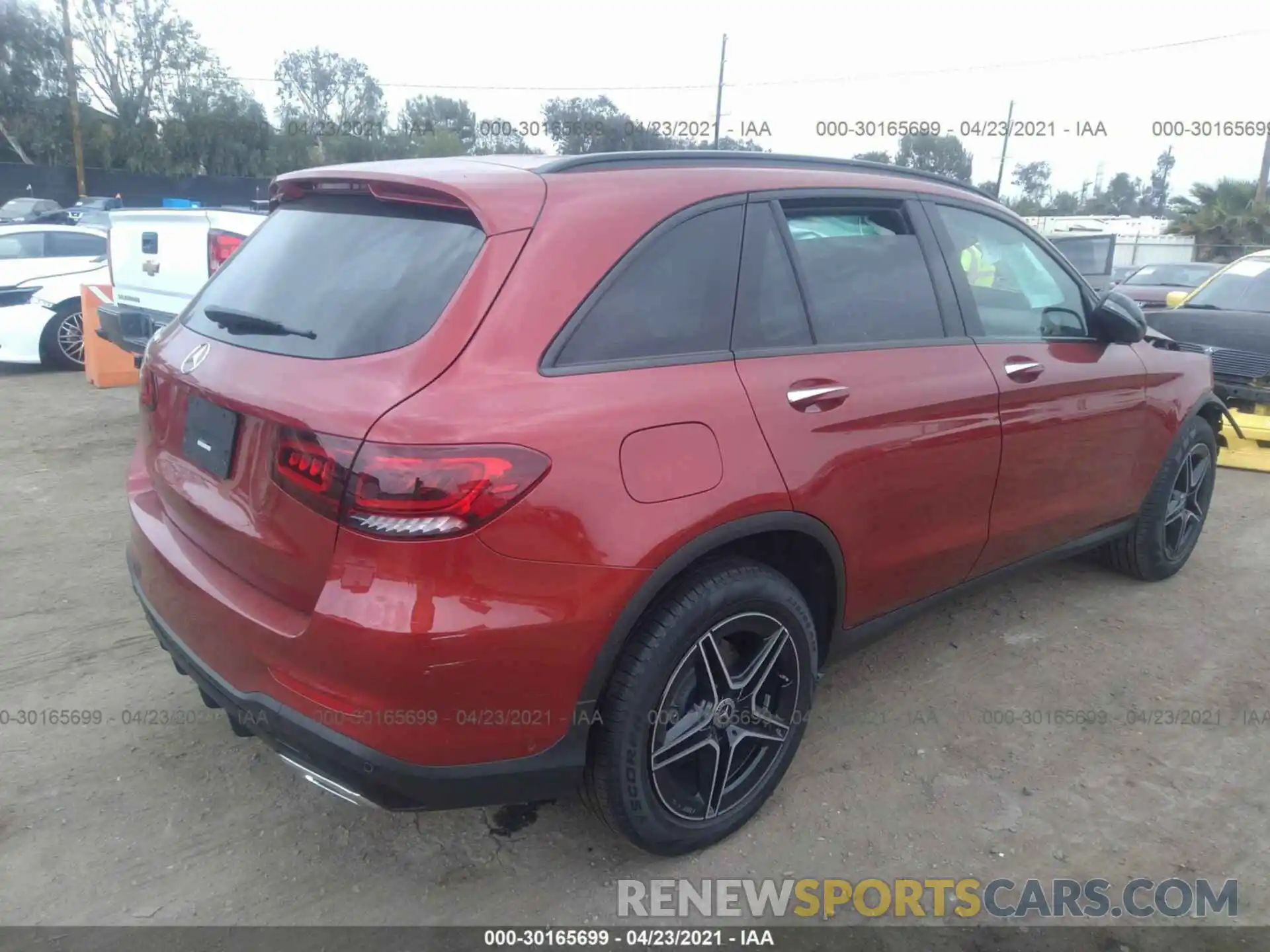 4 Photograph of a damaged car W1N0G8DB2MV263727 MERCEDES-BENZ GLC 2021