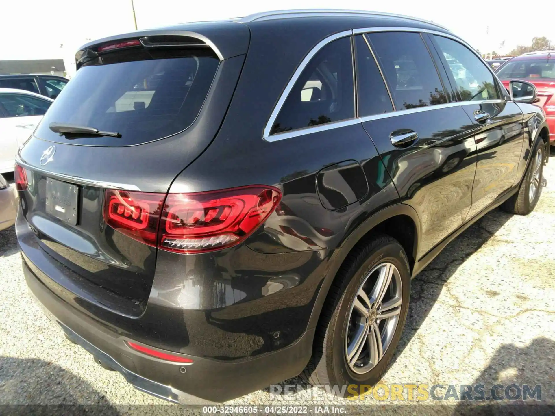 4 Photograph of a damaged car W1N0G8DB3MF941086 MERCEDES-BENZ GLC 2021